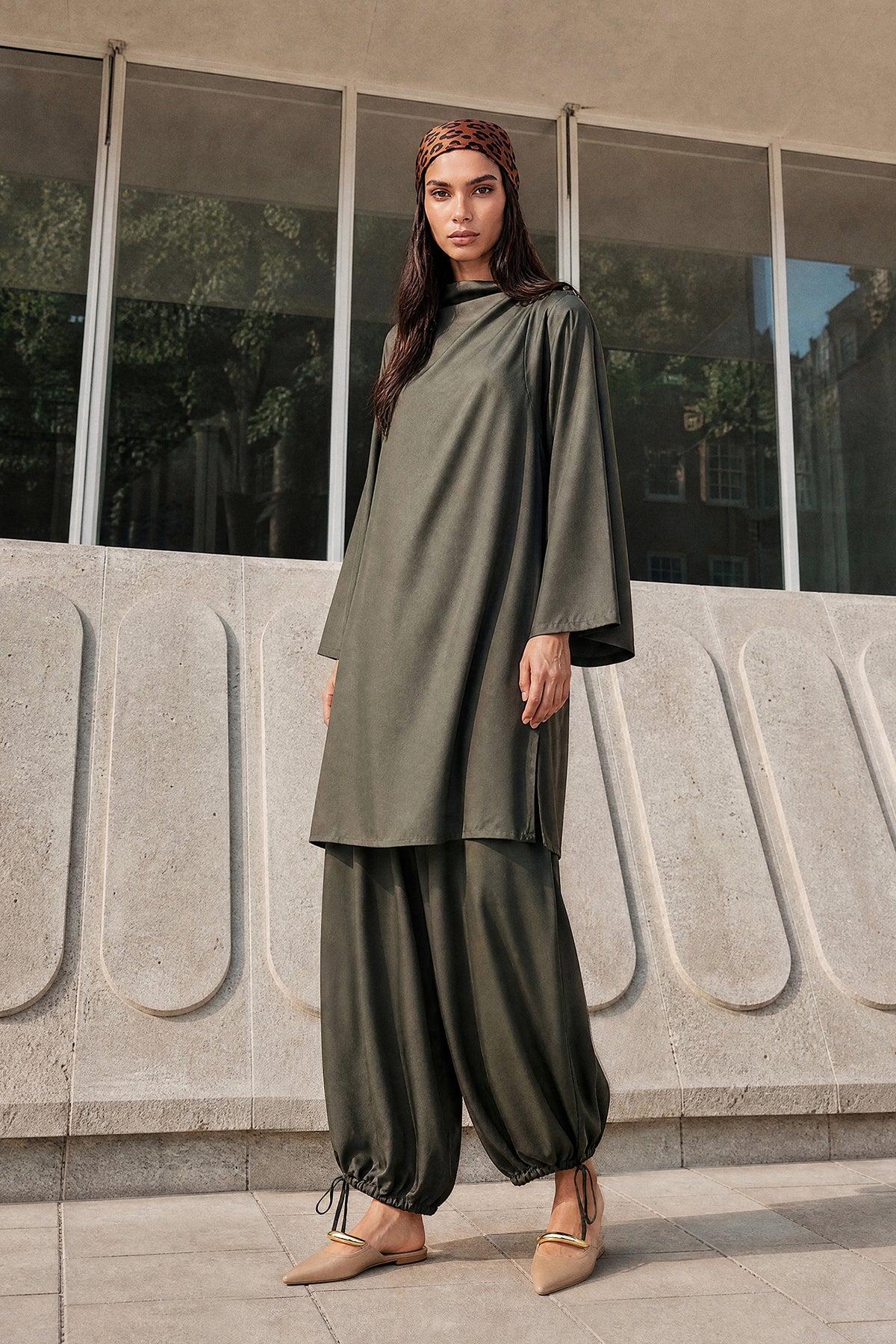 SOLID SUIT (E9746-102-121)