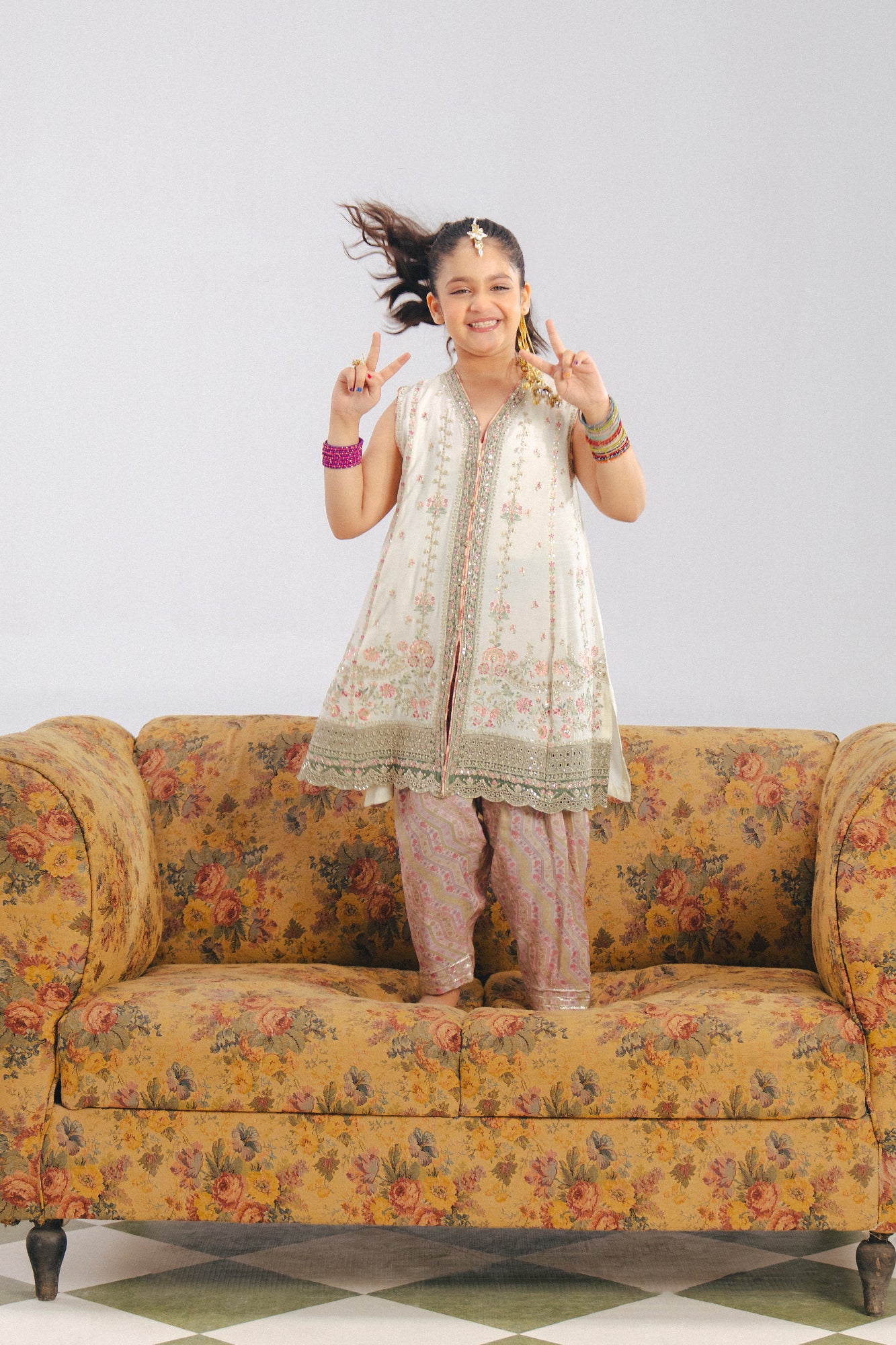 EMBROIDERED SUIT (E0301/415/001 E0301/315/001)