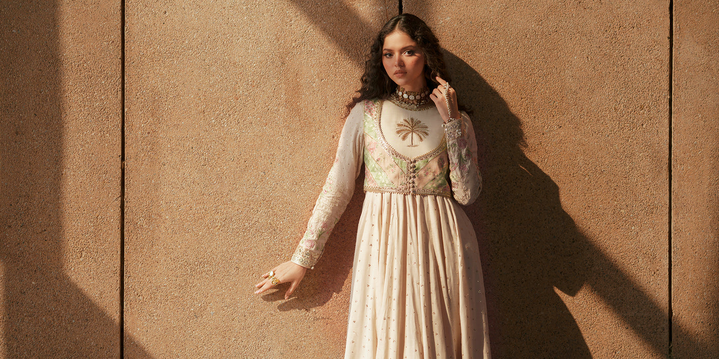 EMBROIDERED DRESS (E1006/104/002)
