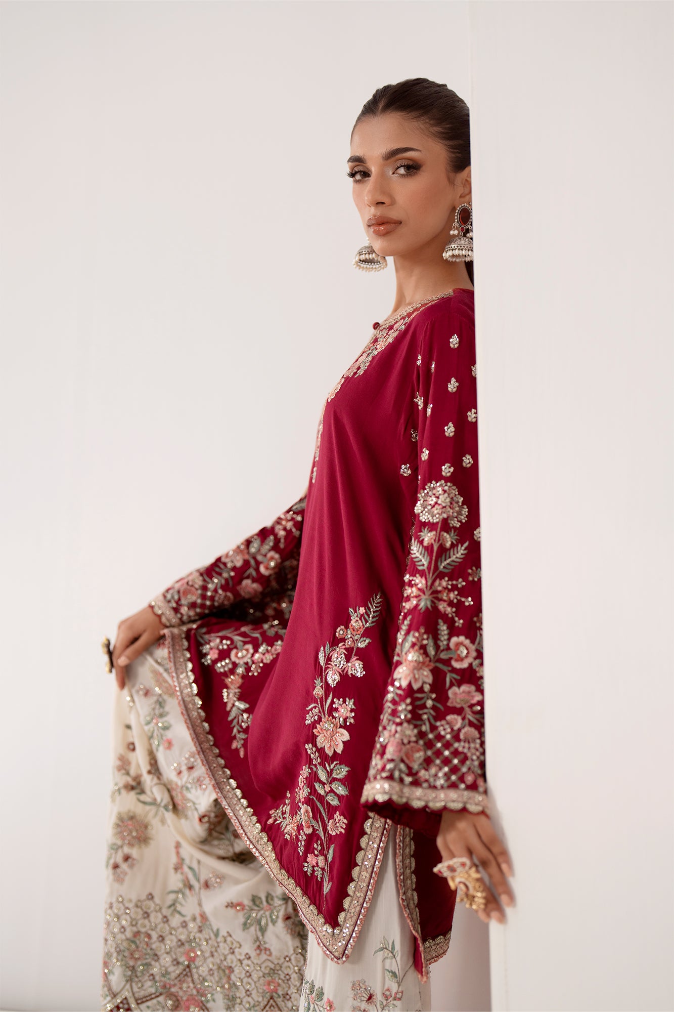 EMBROIDERED SUIT (E0907/104/305)