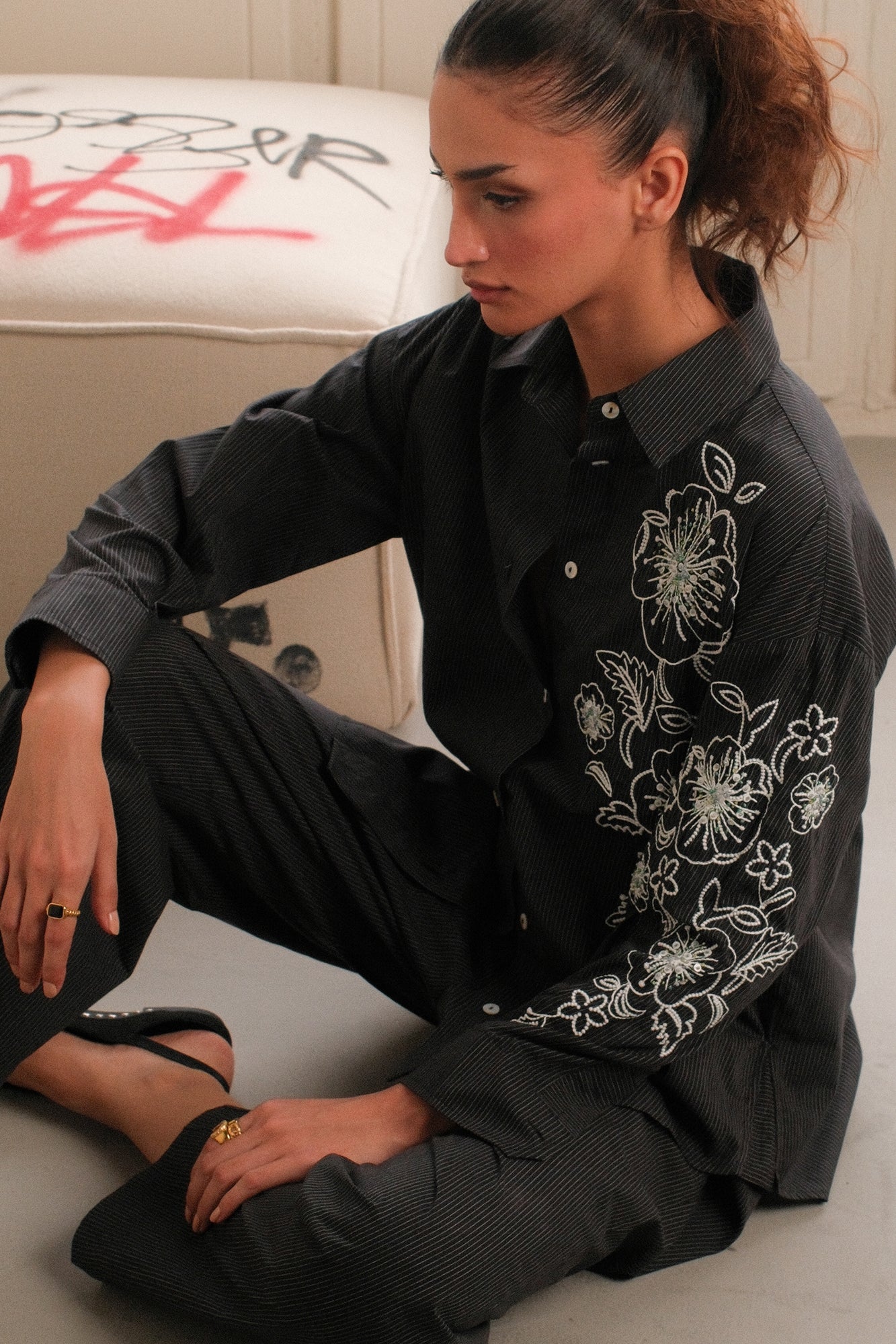 EMBROIDERED SUIT (E0622/106/901)