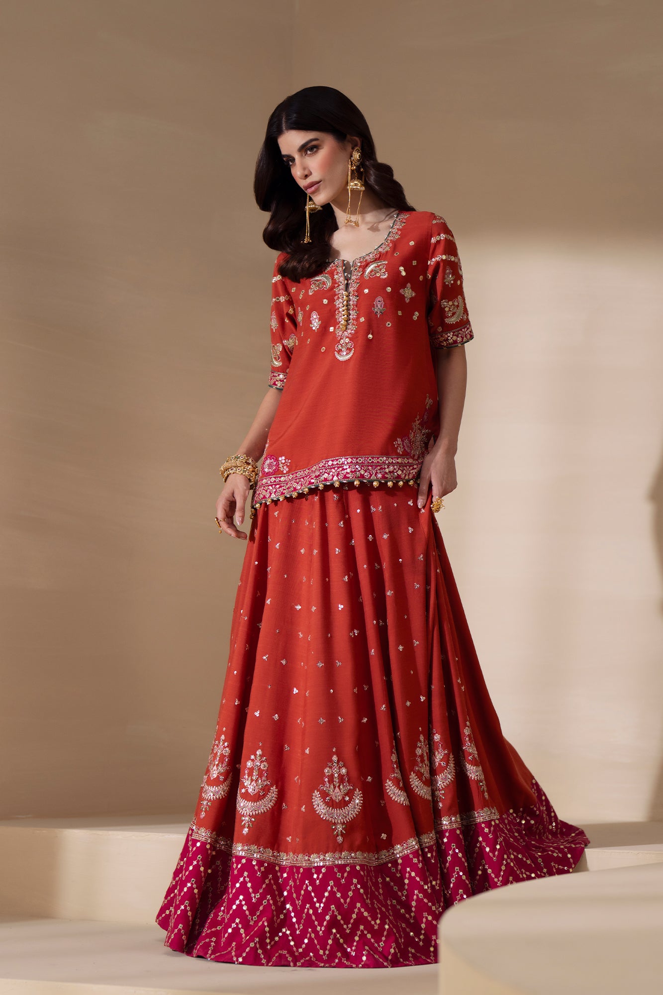EMBROIDERED SUIT (E0935/104/205)