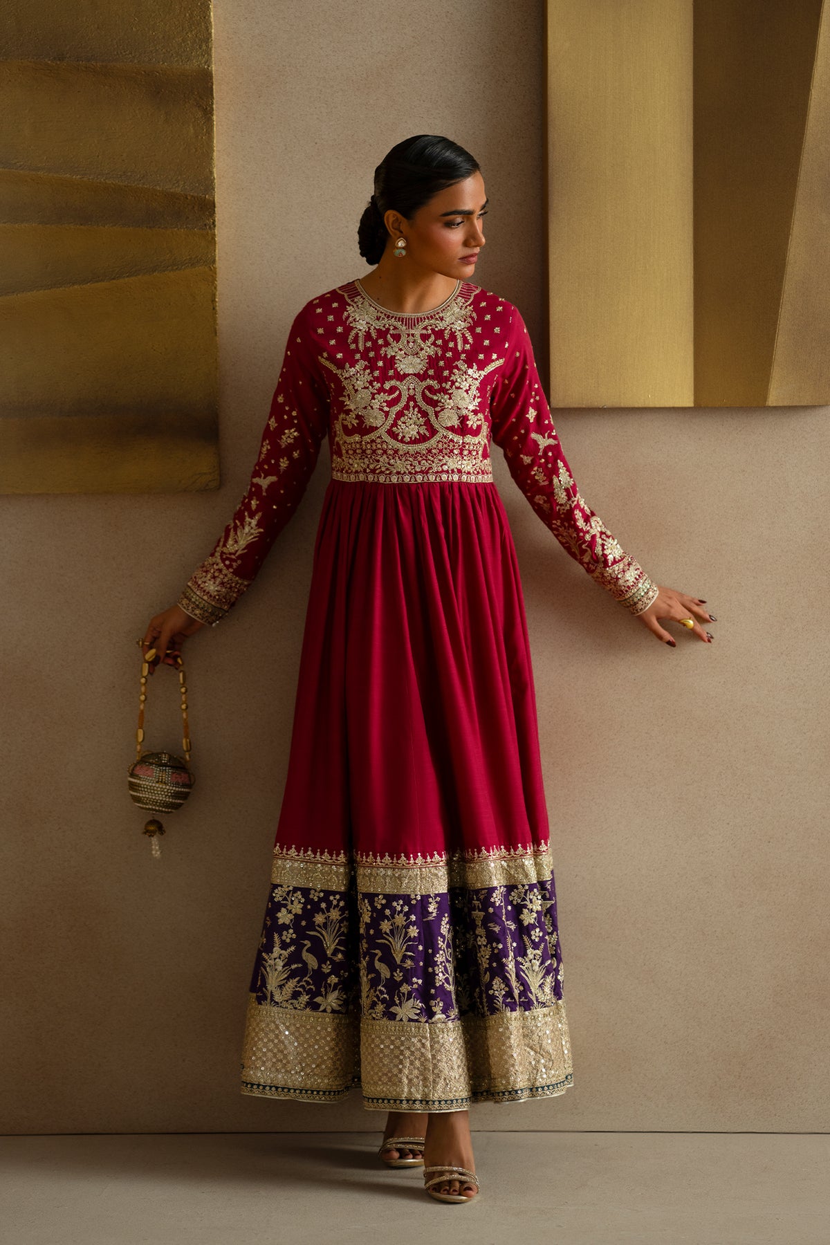 EMBROIDERED PISHWAS (E1208/104/403)