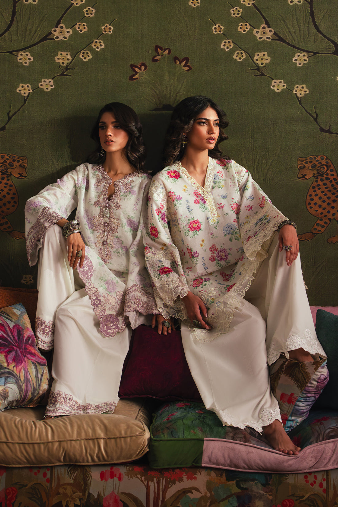 EMBROIDERED SUIT (E4096/103/005)