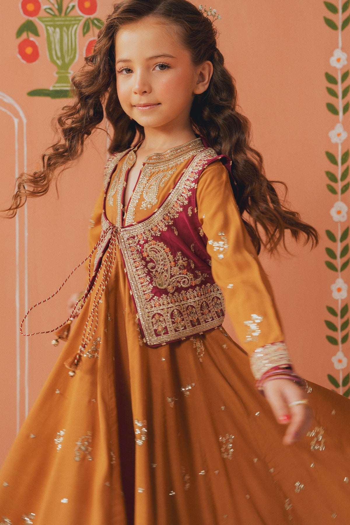 EMBROIDERED SUIT (E1067-404-104 E1067-304-104)
