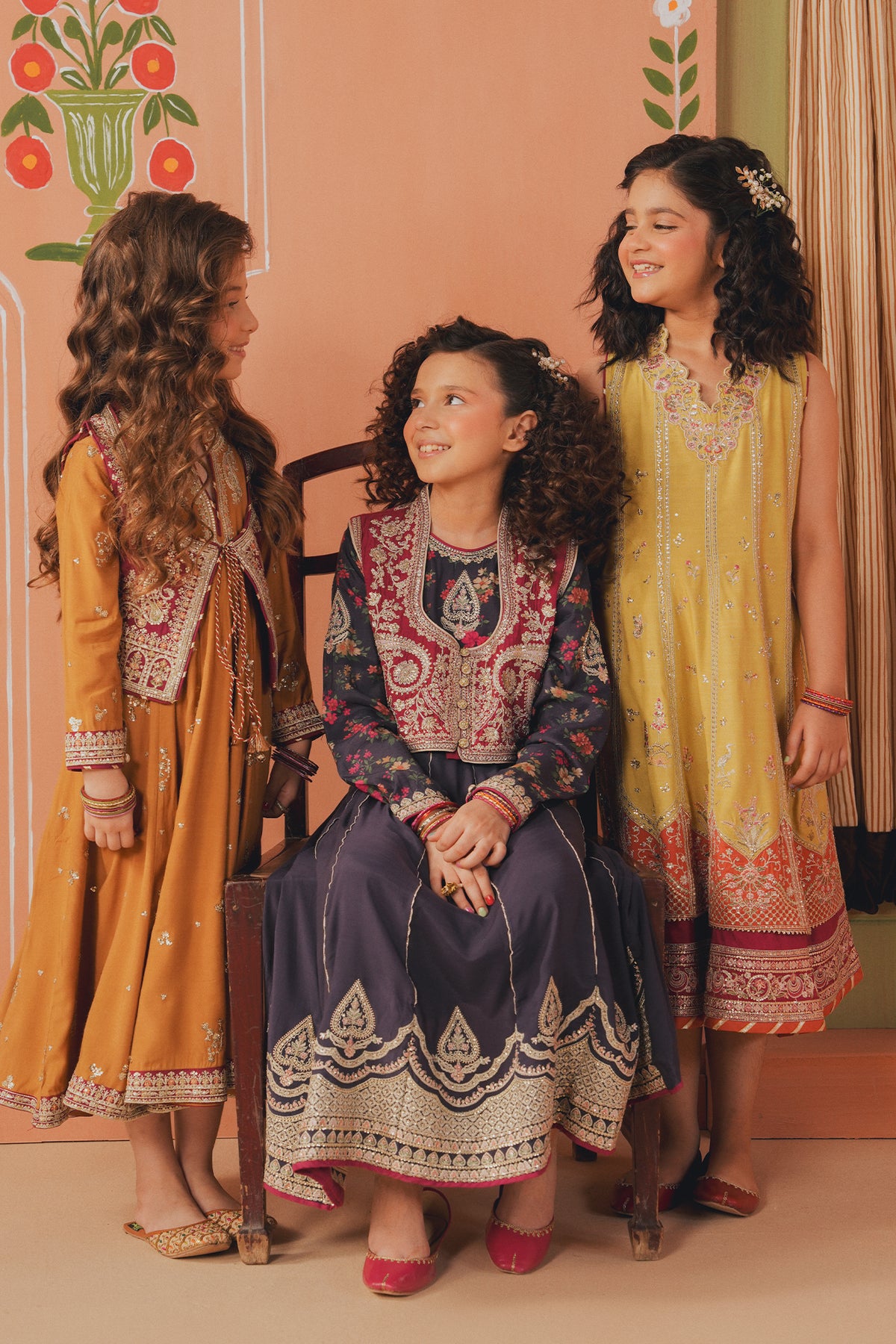 EMBROIDERED SUIT (E1075-404-516 E1075-304-516)