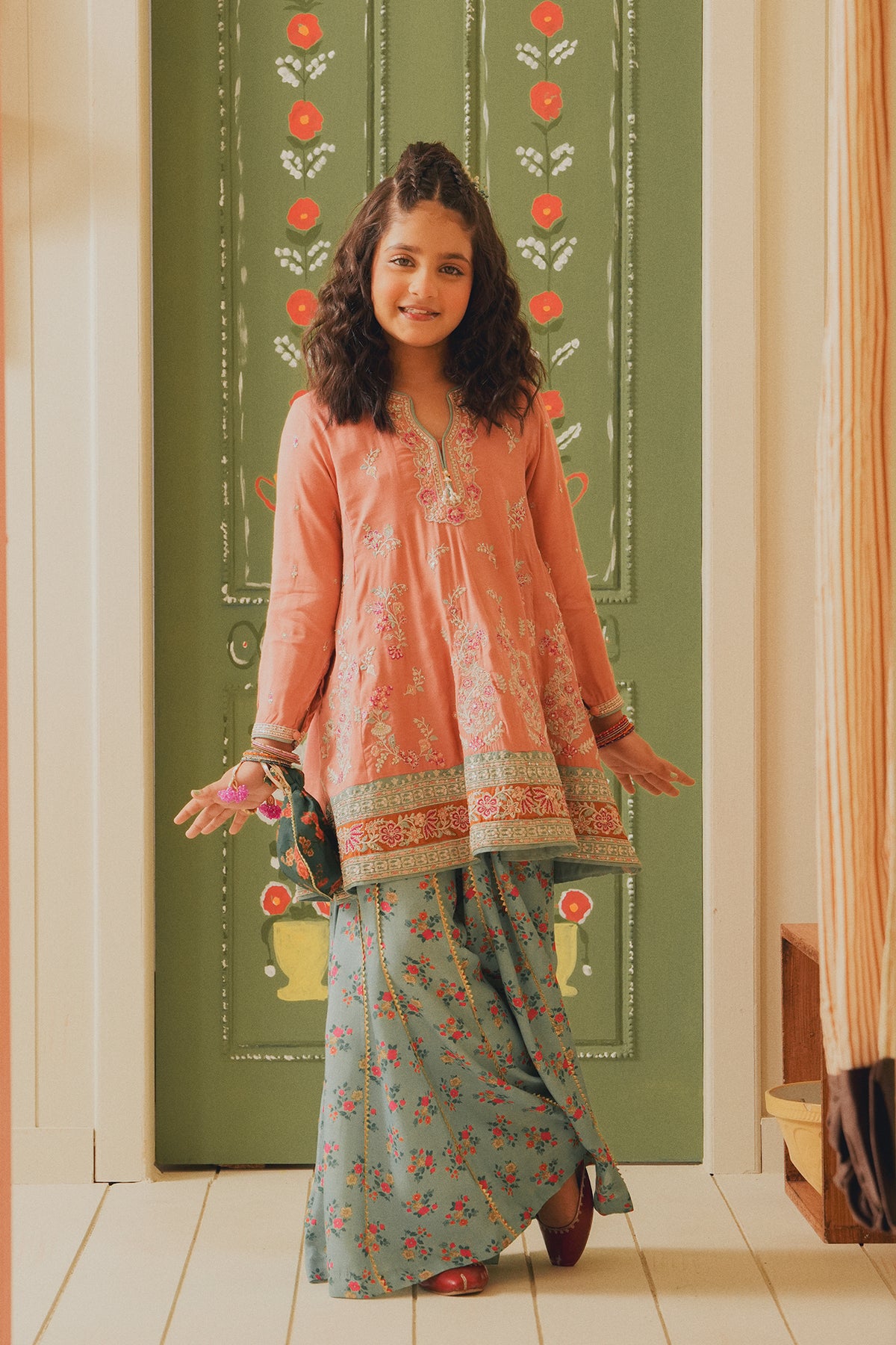 EMBROIDERED SUIT (E1053/404/326 E1053/304/326)