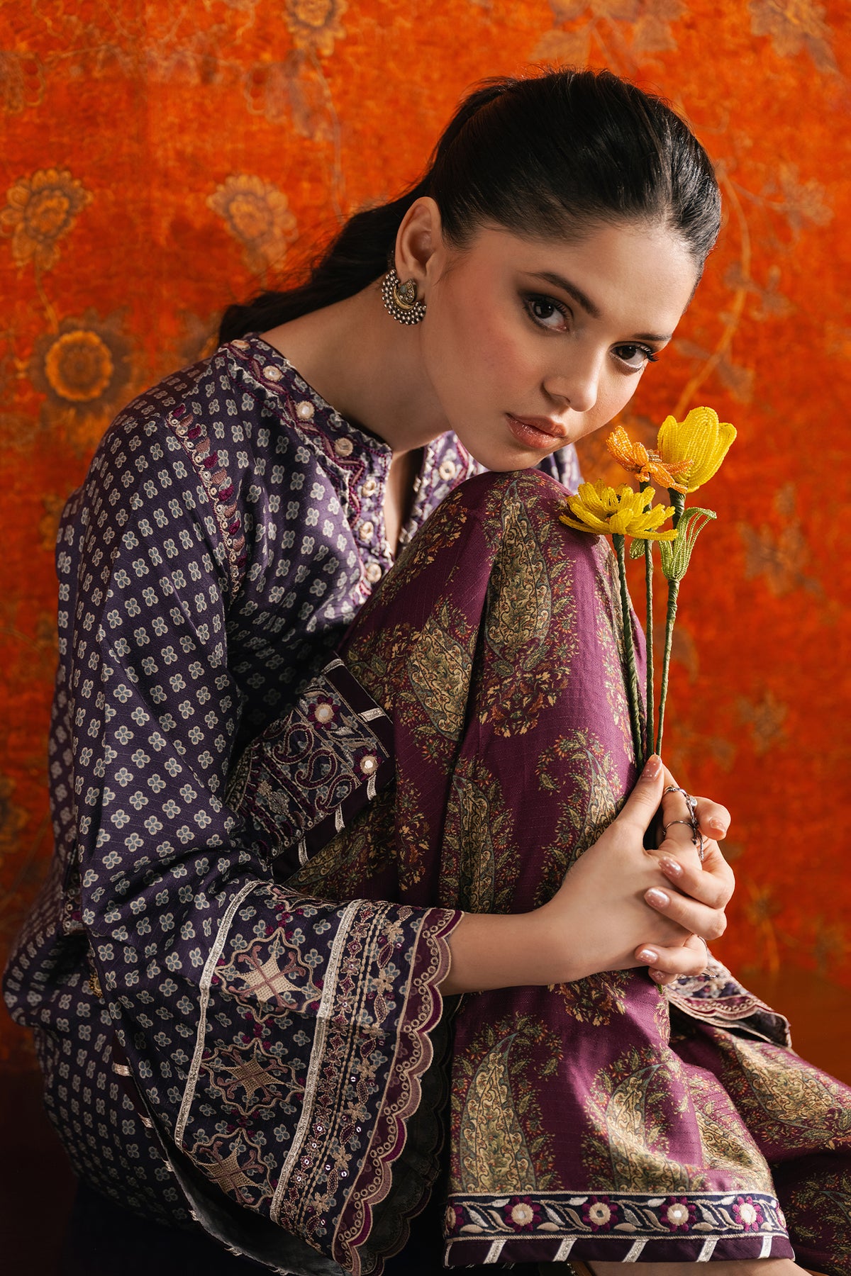 EMBROIDERED SUIT (E4702/103/622)