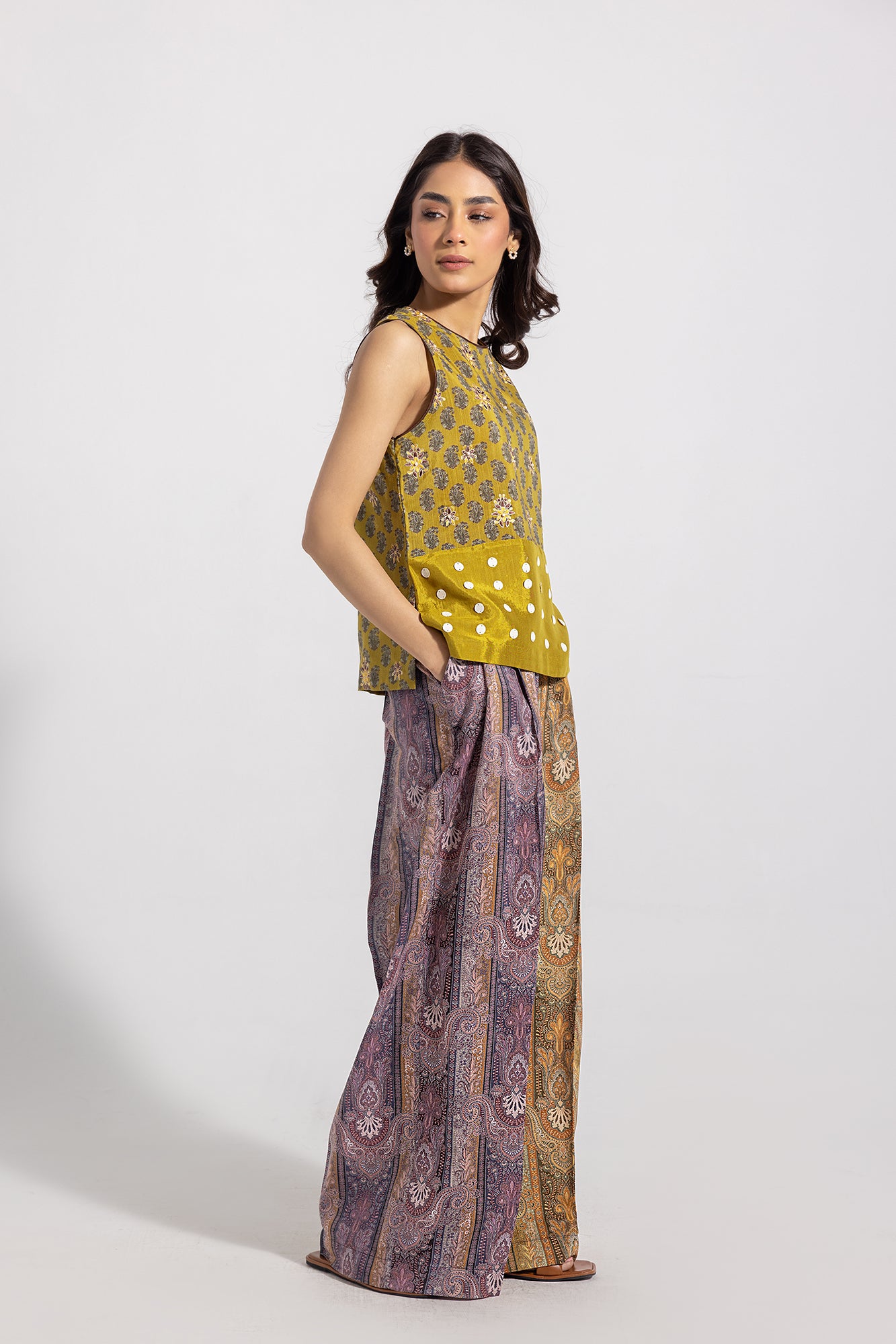 EMBROIDERED KURTI (E0008/119/112)