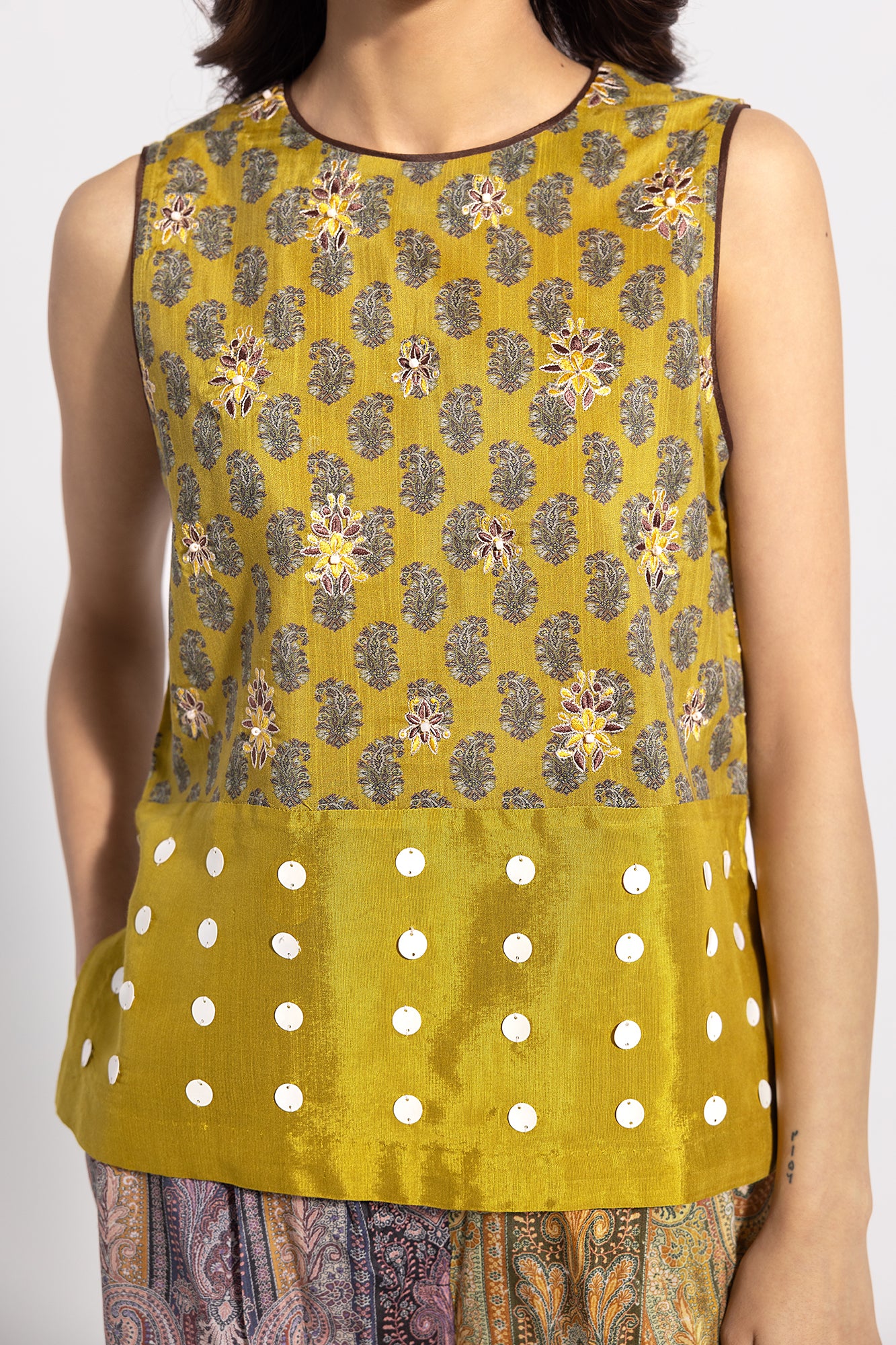 EMBROIDERED KURTI (E0008/119/112)