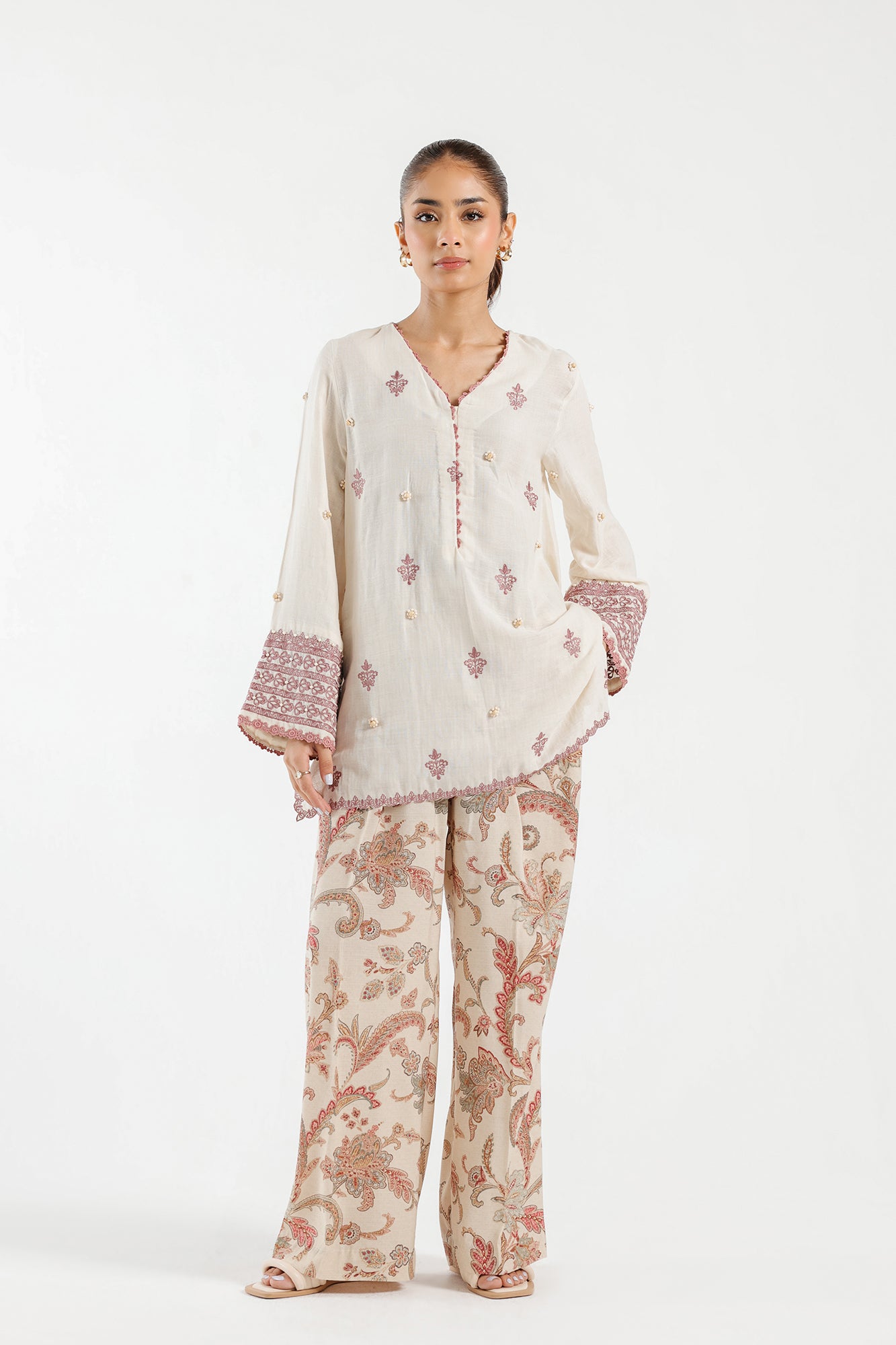 EMBROIDERED KURTI (E0054/119/001)