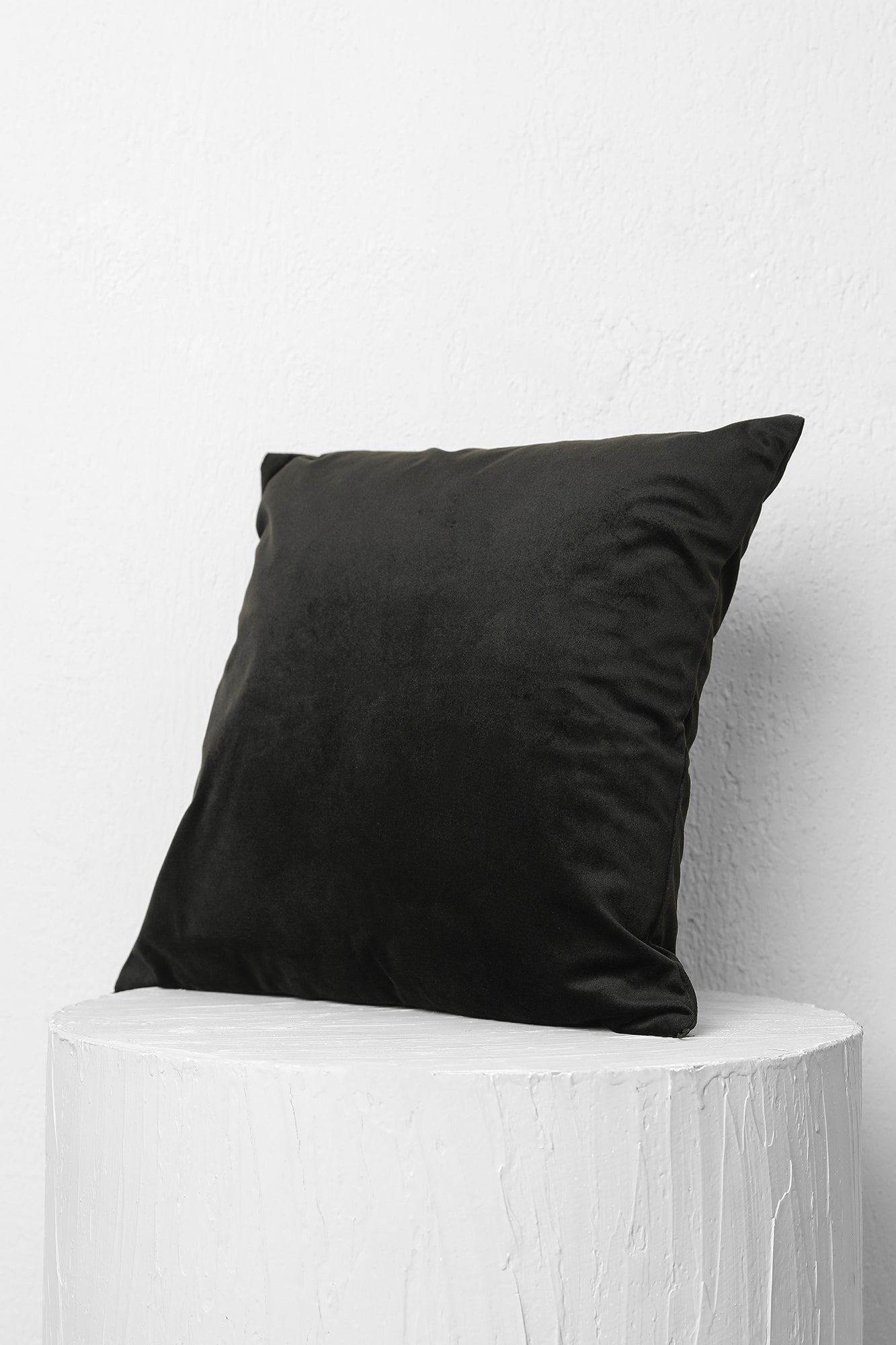 VELVET CUSHION COVER (E0140/118/901)