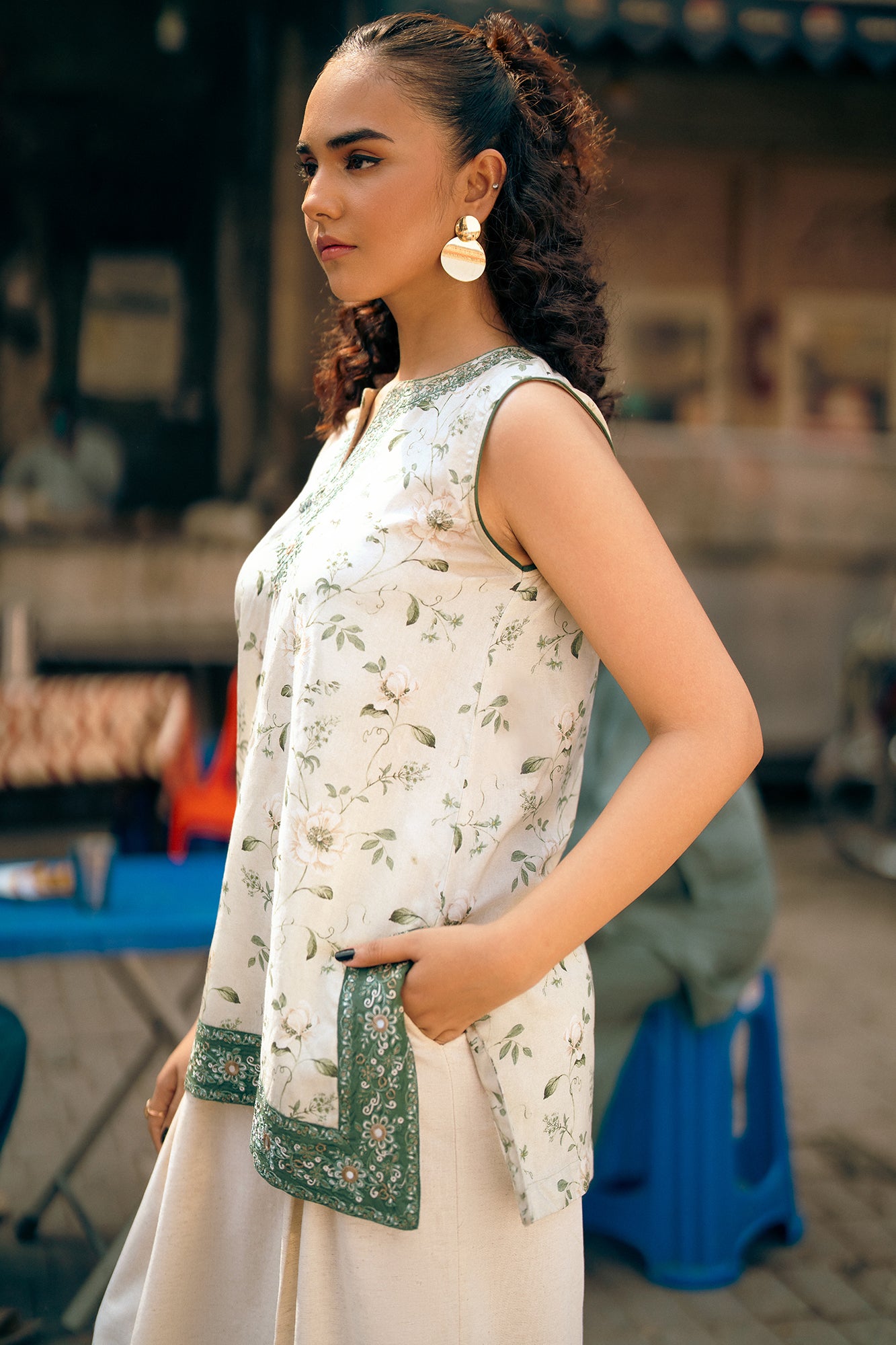 EMBROIDERED KURTI (E0167/119/130)