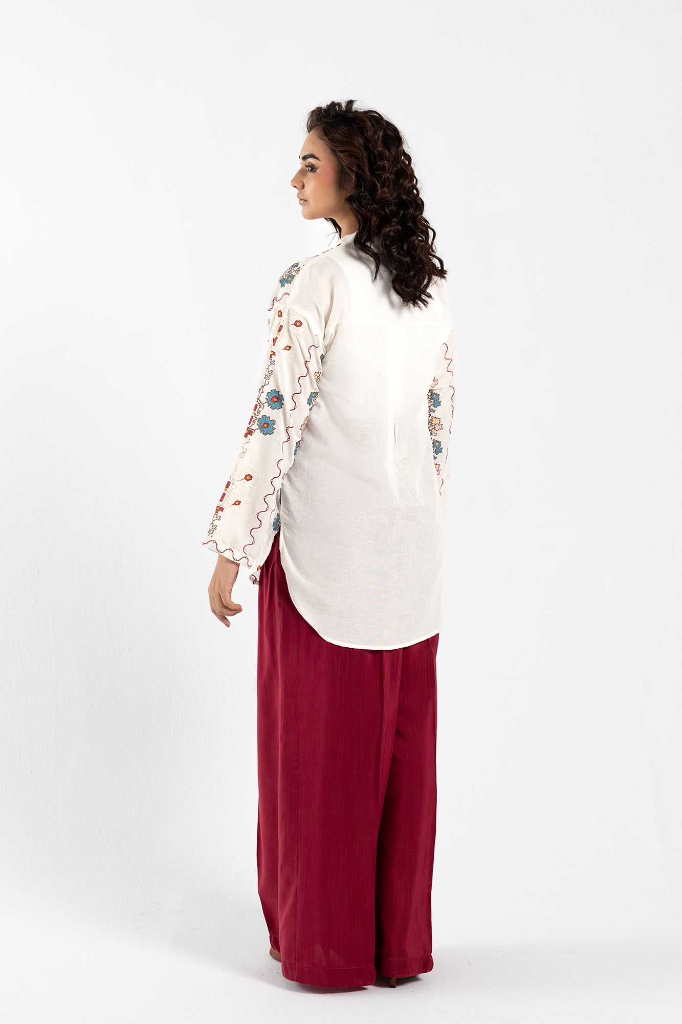 EMBROIDERED KURTI (E0173/119/001)