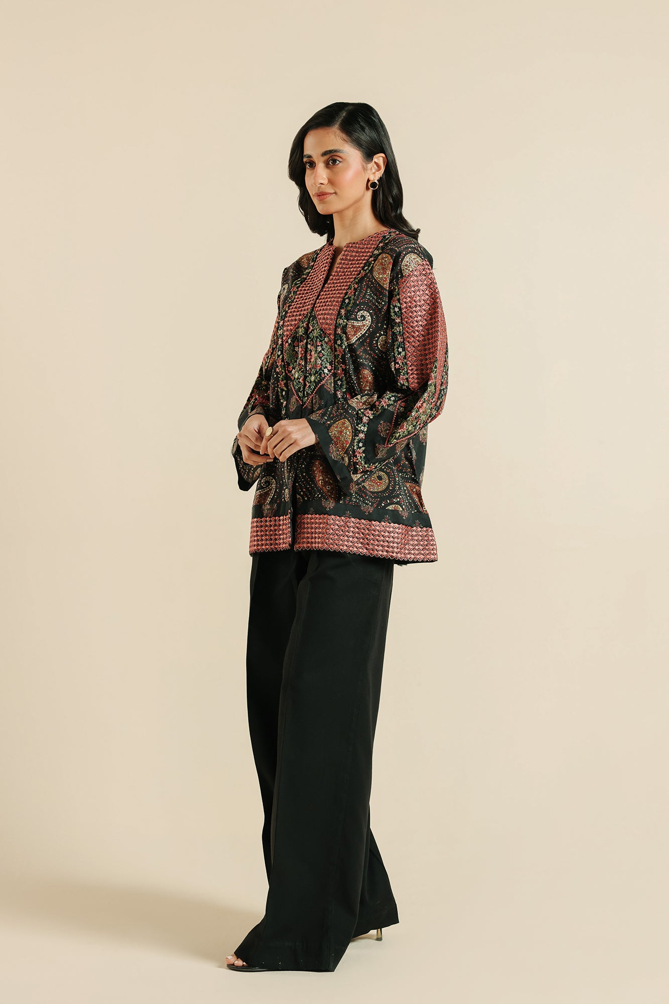 EMBROIDERED KURTI (E0189/119/902)