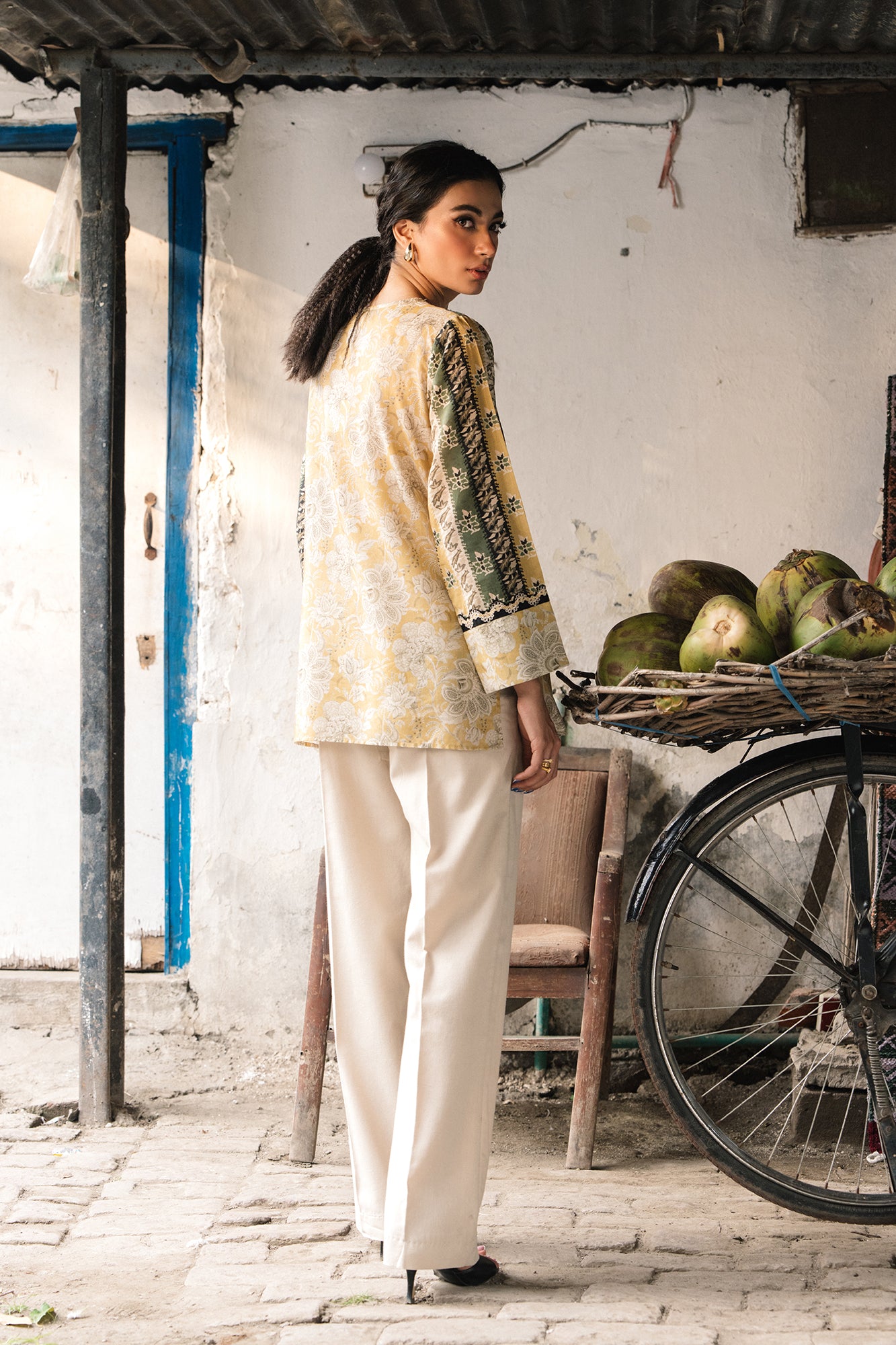 EMBROIDERED KURTI (E0194/119/114)