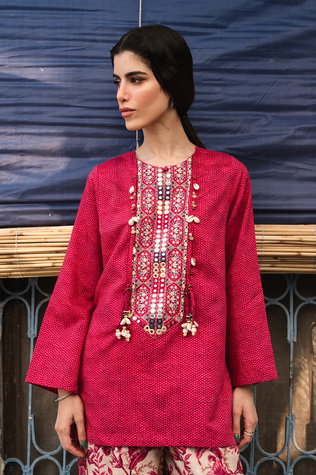 EMBROIDERED KURTI (E0211/119/405)