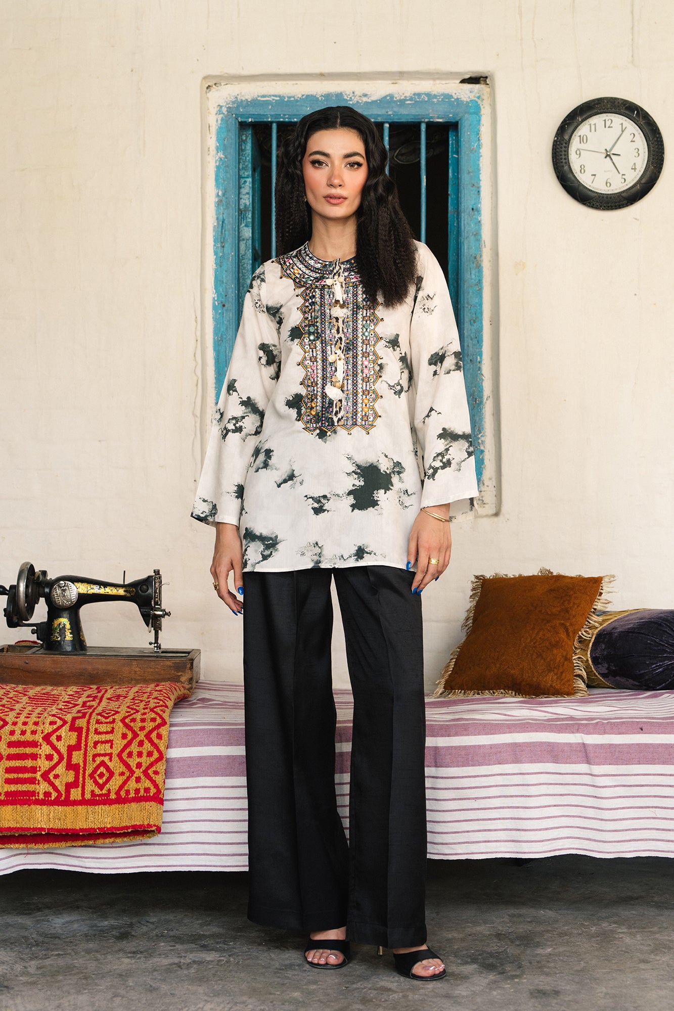 EMBROIDERED KURTI (E0212/119/006)