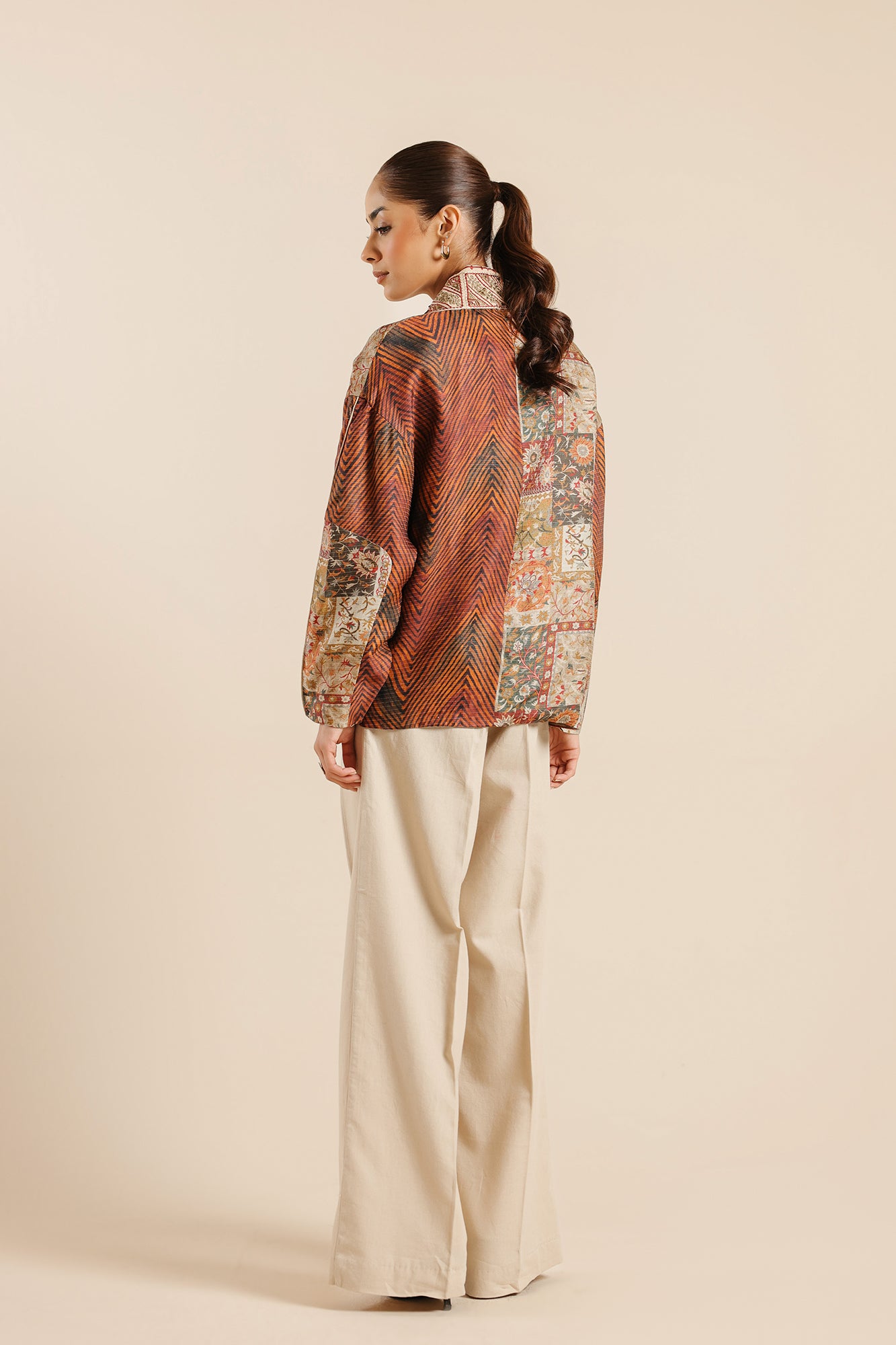 EMBROIDERED TOP (E0216/119/319)