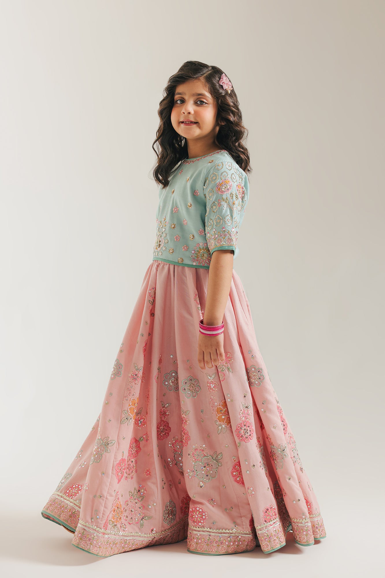 EMBROIDERED SUIT (E0229/415/720 E0229/315/720)