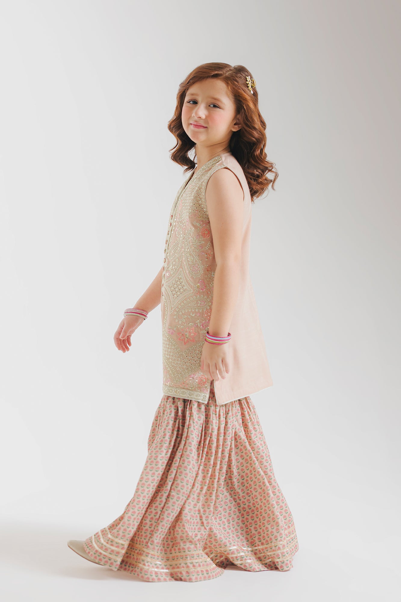 EMBROIDERED SUIT (E0254/415/327 E0254/315/327)