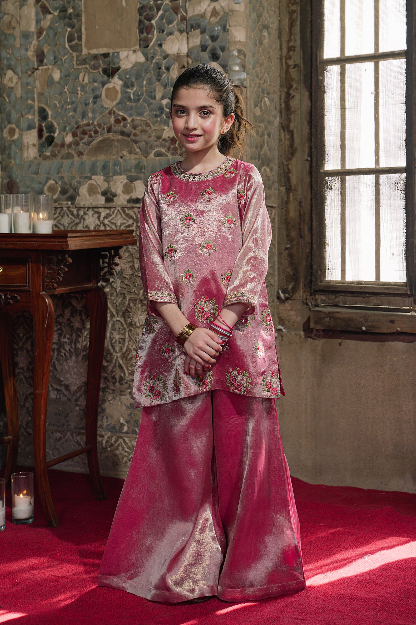 EMBROIDERED SUIT (E0262/404/422 E0262/304/422)