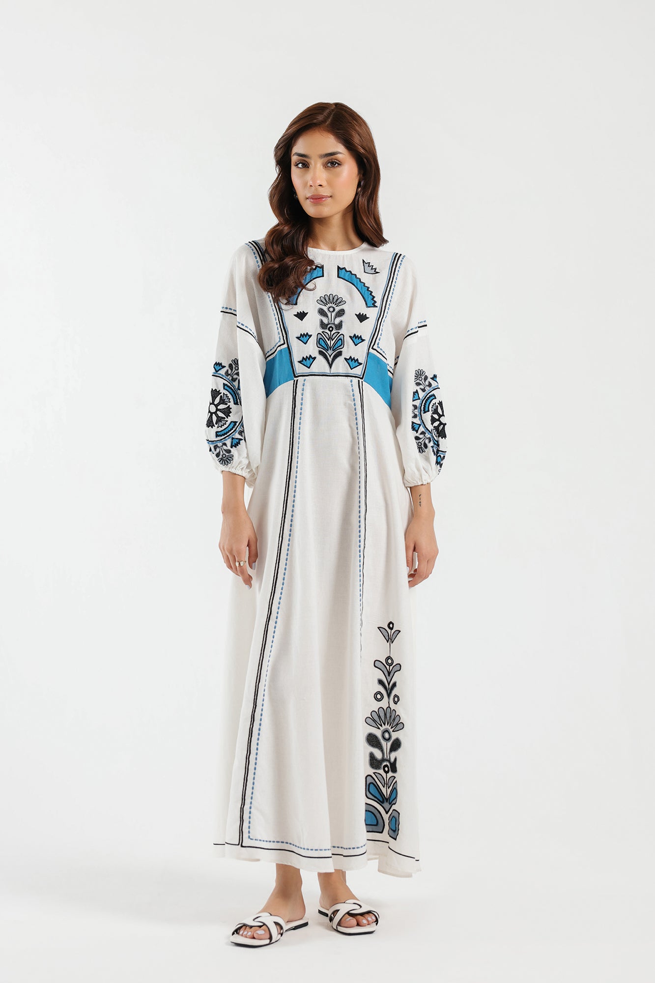 EMBROIDERED DRESS (E0428/101/001)