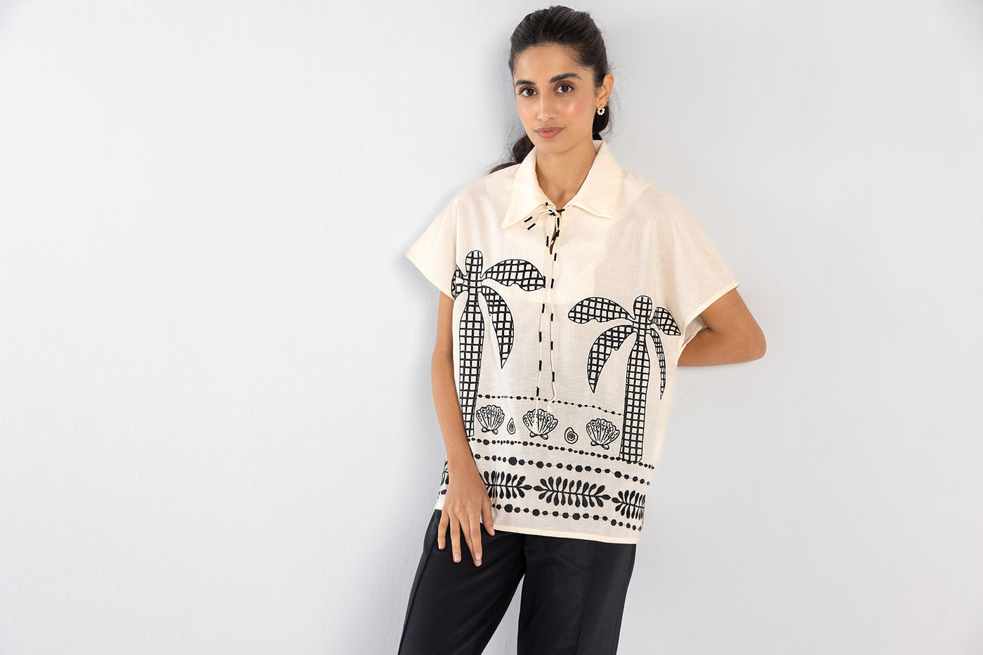 EMBROIDERED TOP (E0434/101/002)