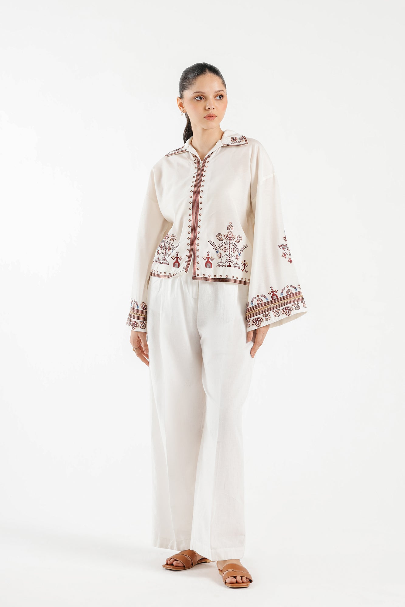 EMBROIDERED TOP (E0436/101/002)