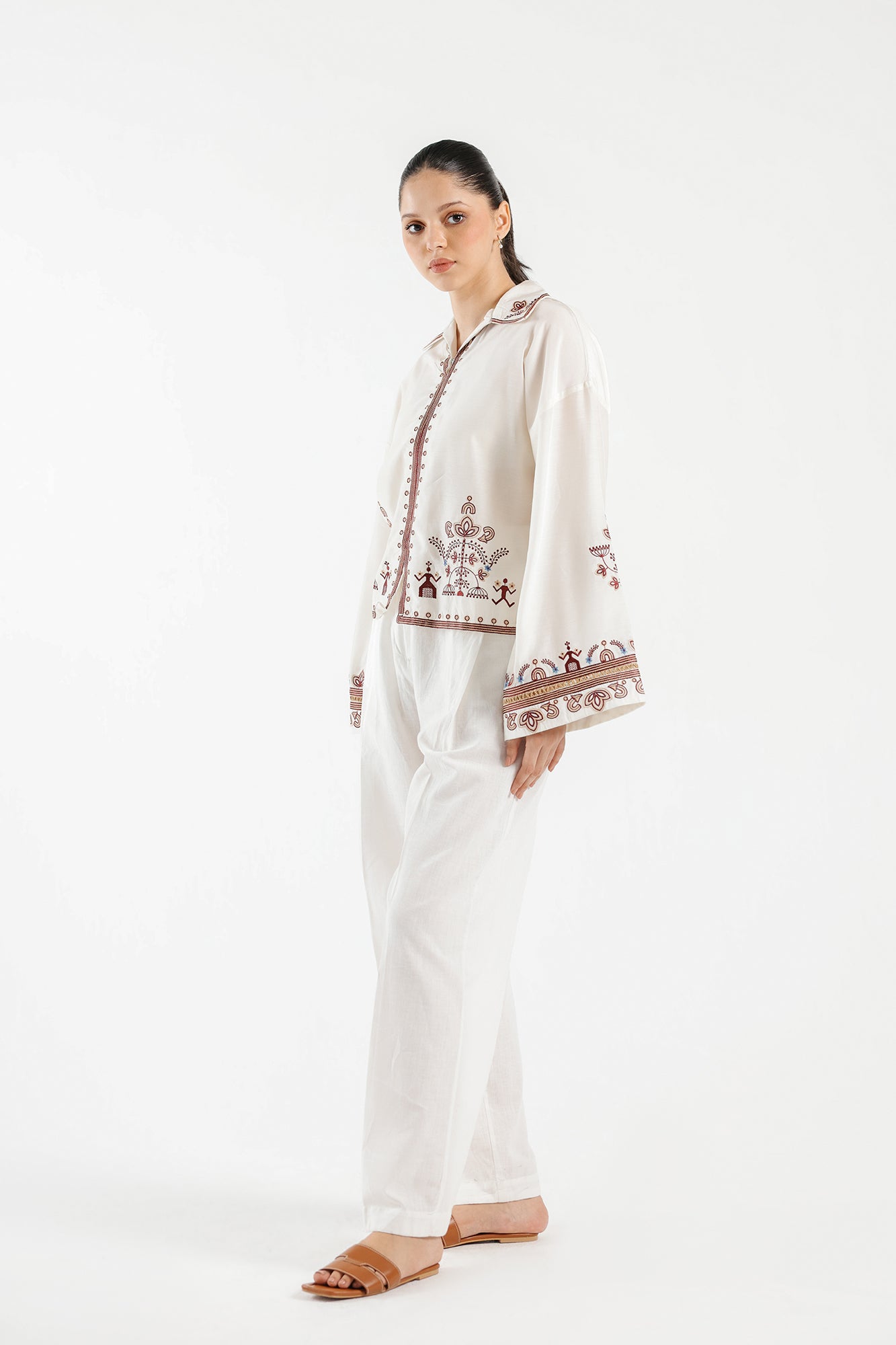 EMBROIDERED TOP (E0436/101/002)