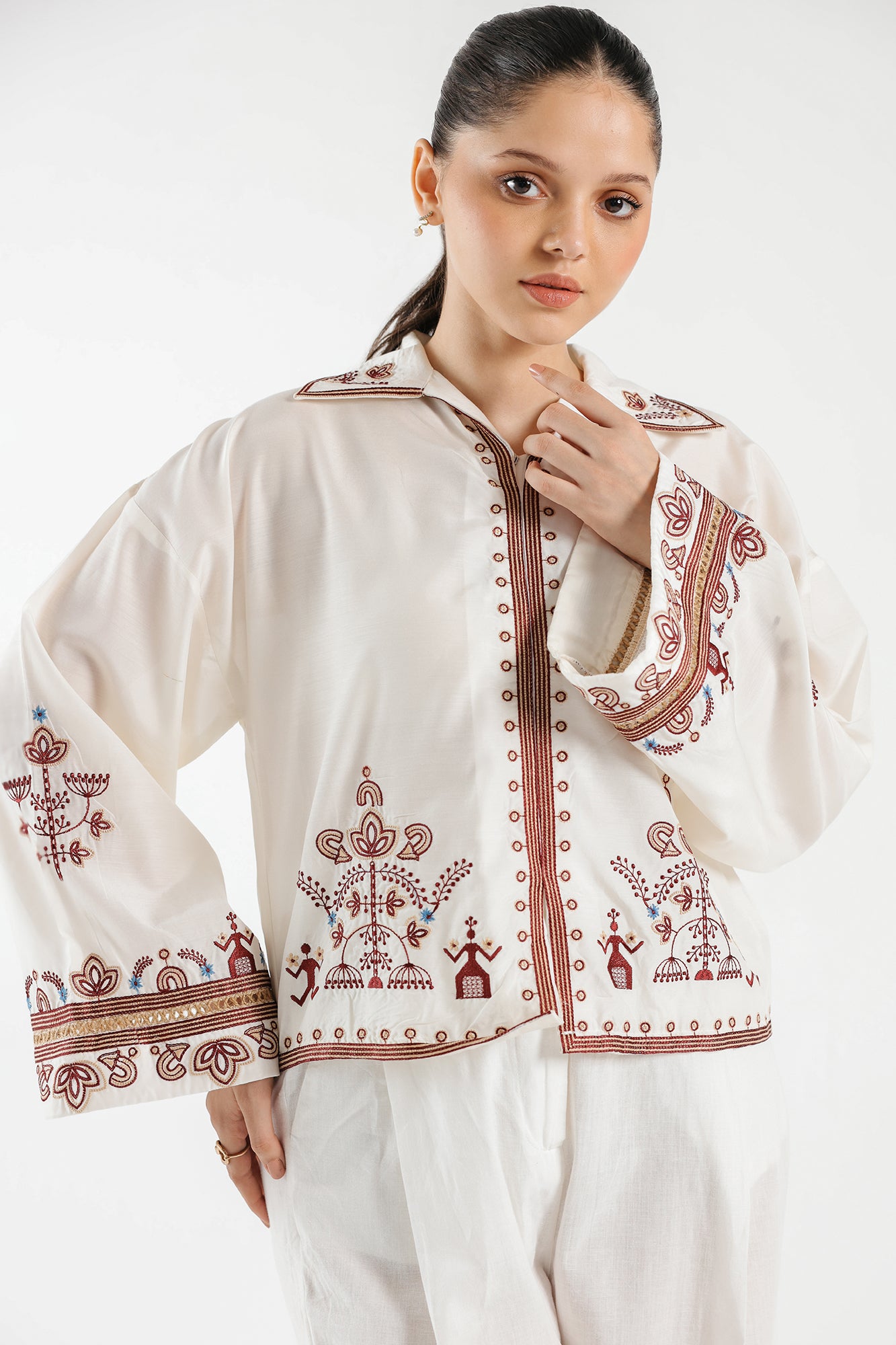 EMBROIDERED TOP (E0436/101/002)