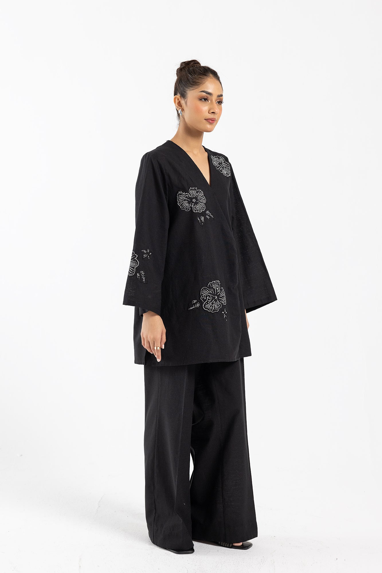 EMBELLISHED SUIT (E0462/106/901)