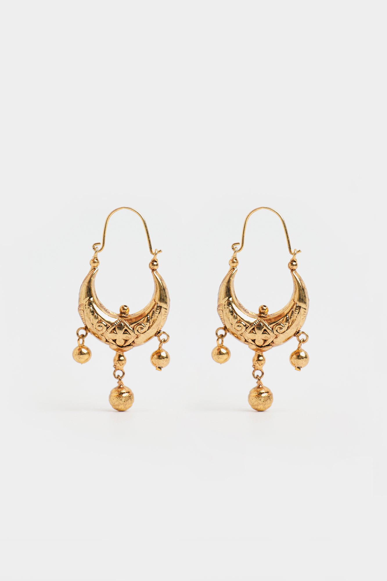 EARRINGS (E0466/110/131)