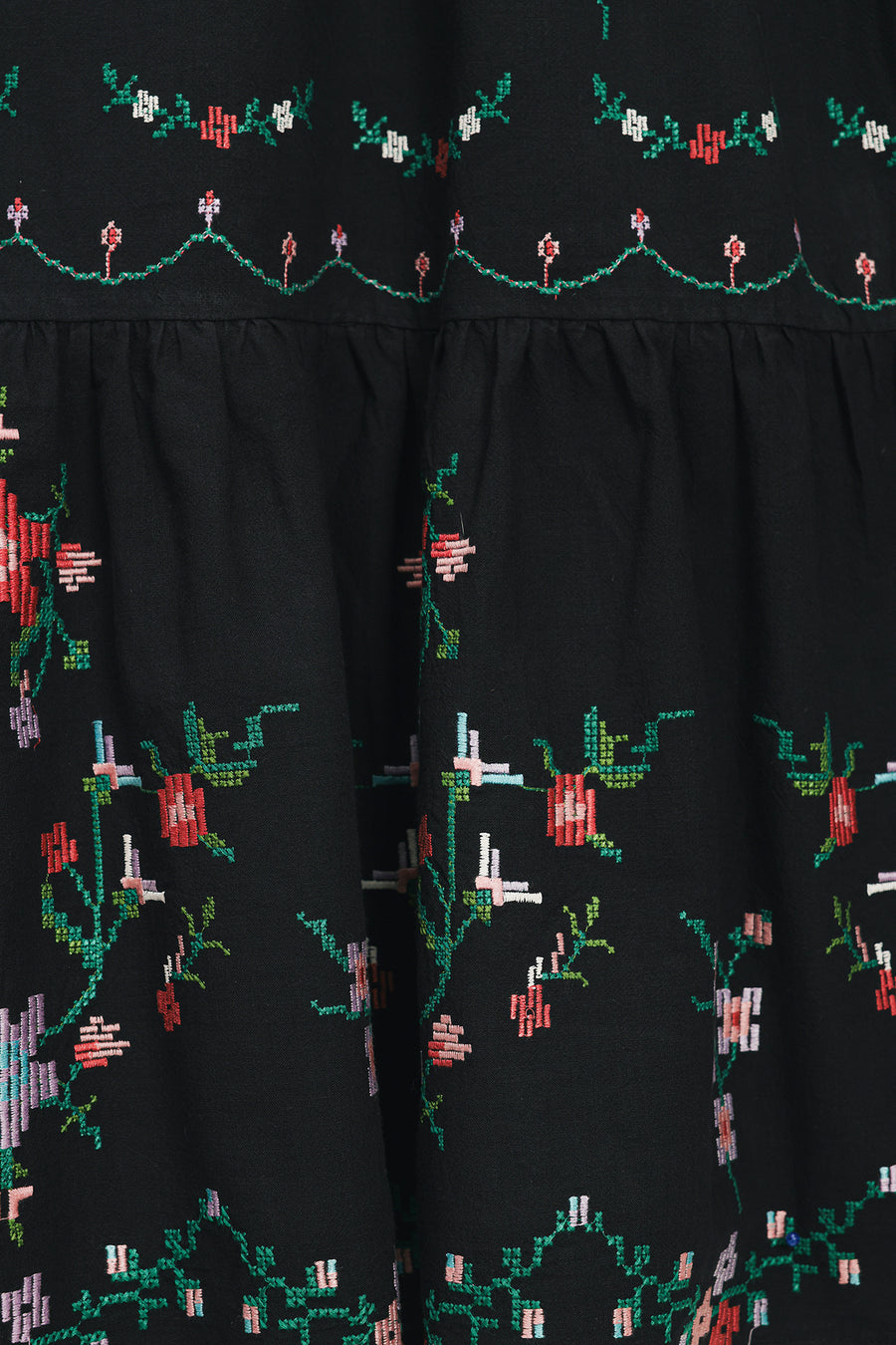 EMBROIDERED SUIT (E0524/101/902)