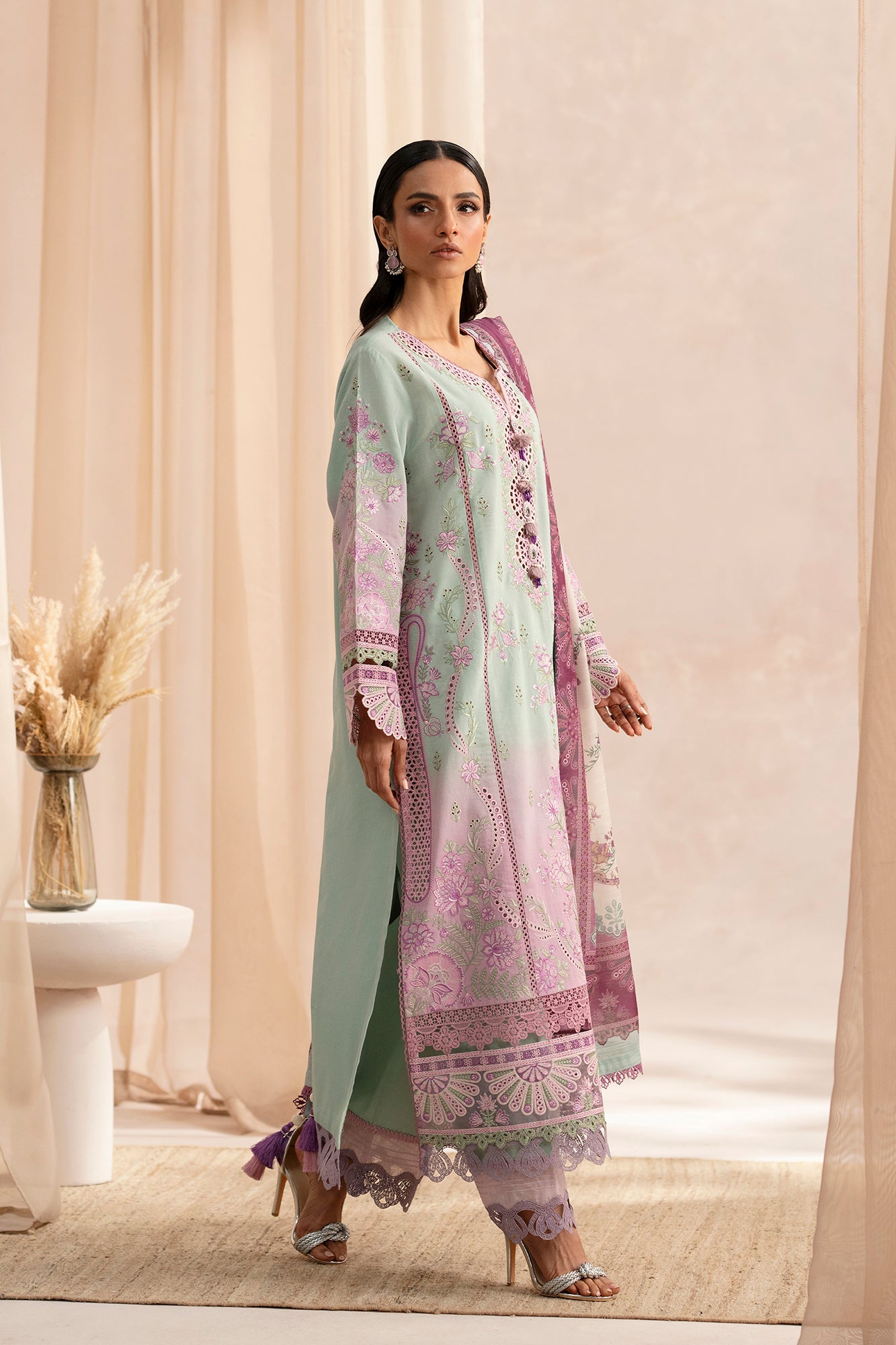 EMBROIDERED SUIT (E0525/203/512)