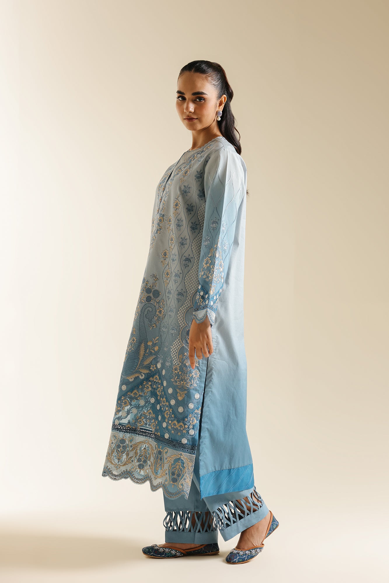 EMBROIDERED SUIT (E0530/203/631)