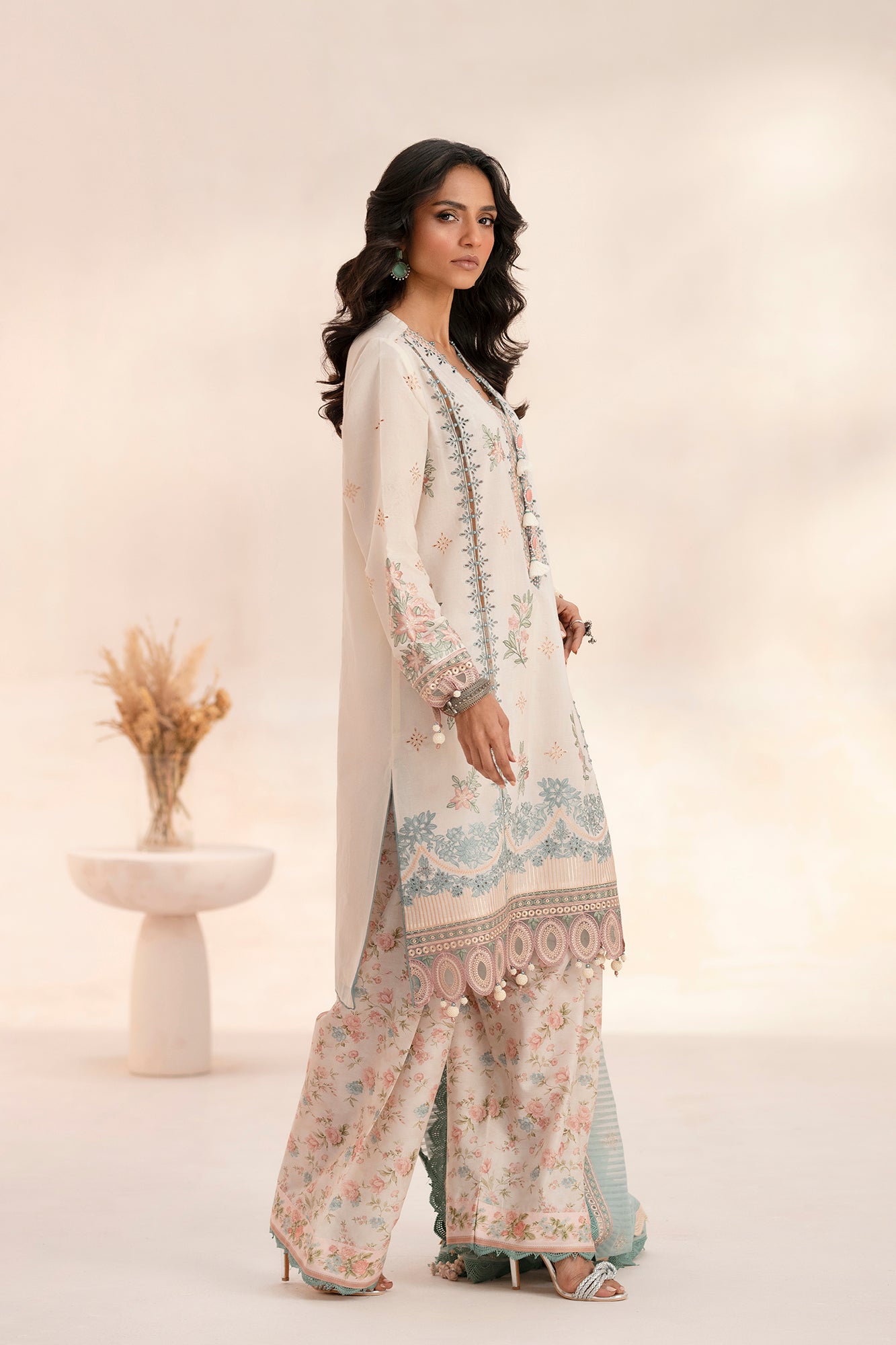 EMBROIDERED SUIT (E0533/203/005)