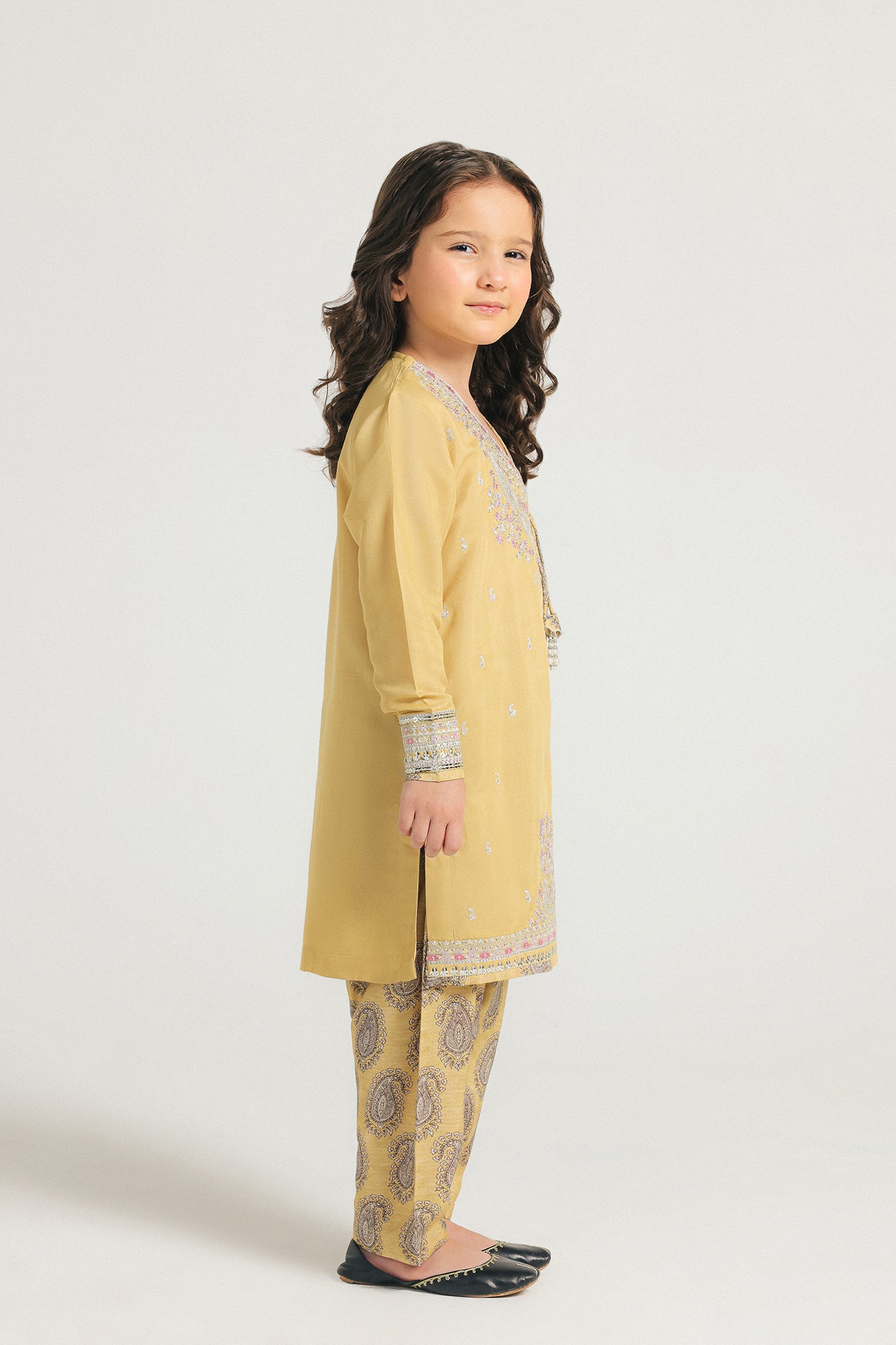 EMBROIDERED SUIT (E0544/404/108)