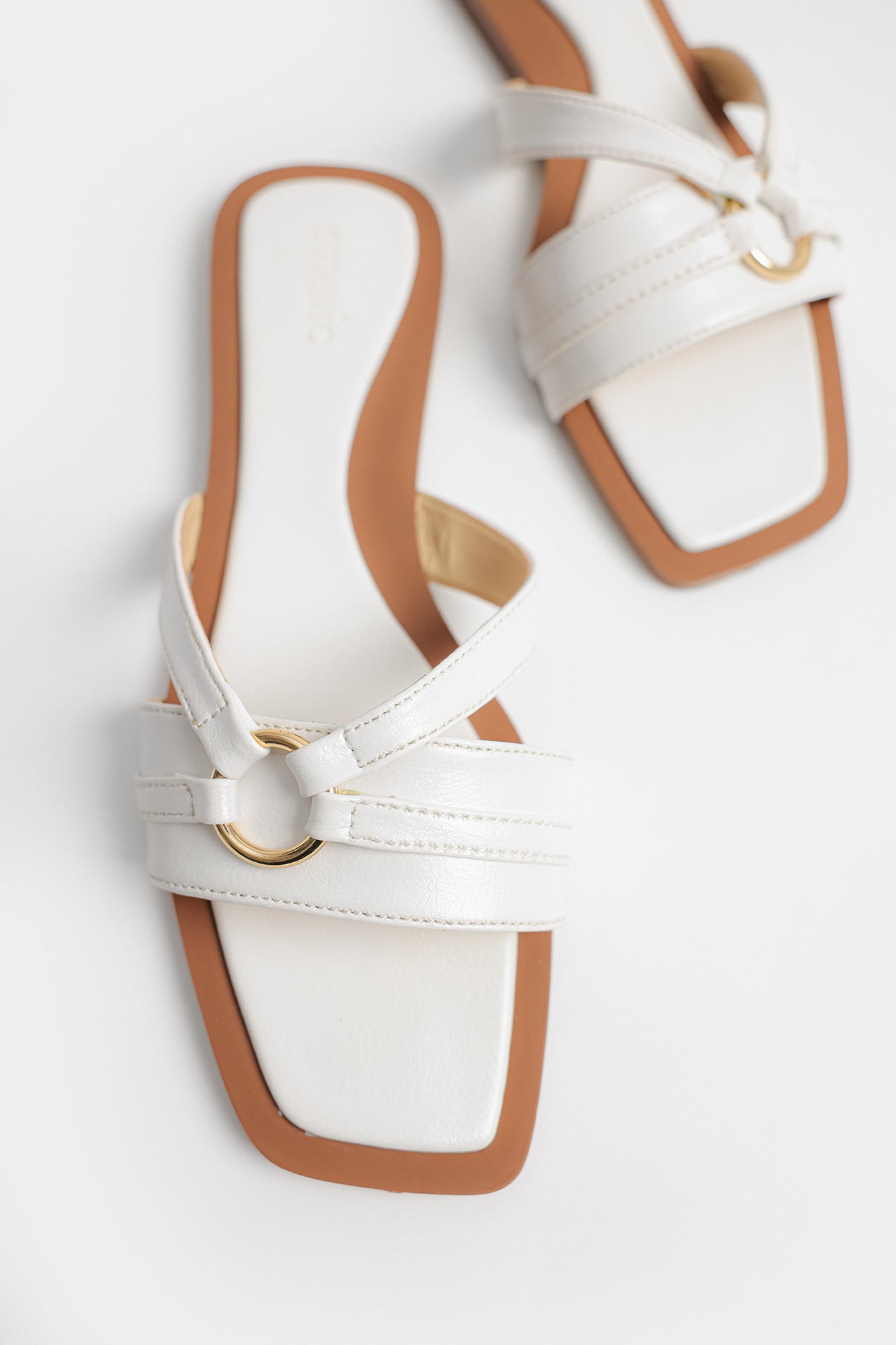 SANDAL (E0561/109/001)