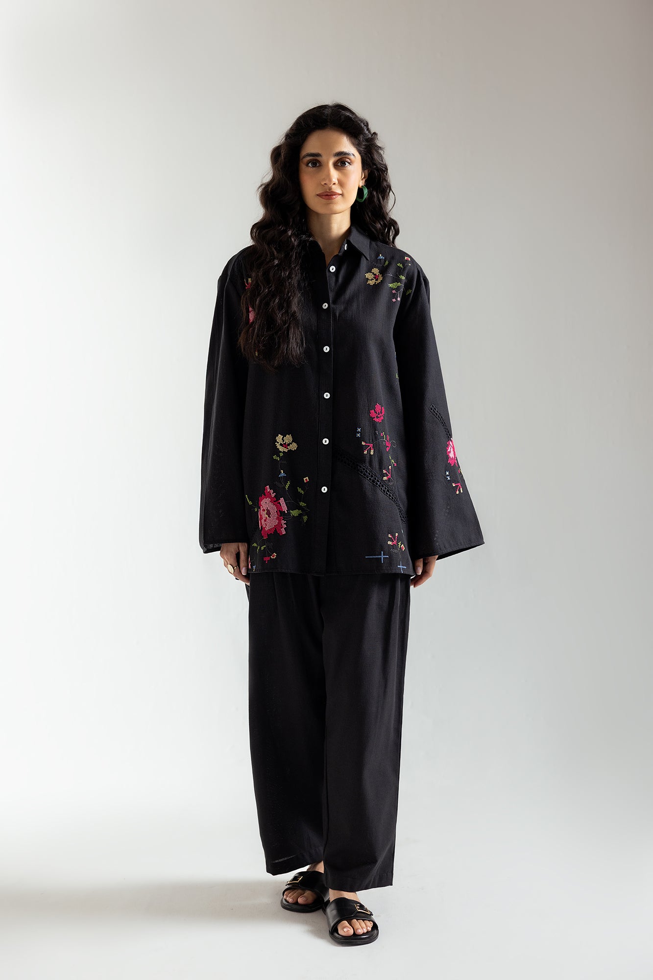 EMBROIDERED SUIT (E0604/106/902)