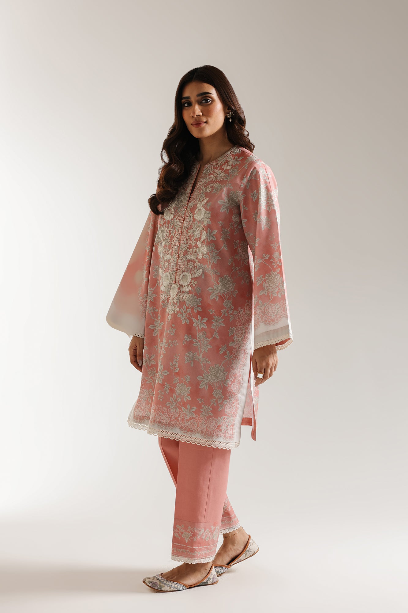 EMBROIDERED SUIT (E0609/203/314)
