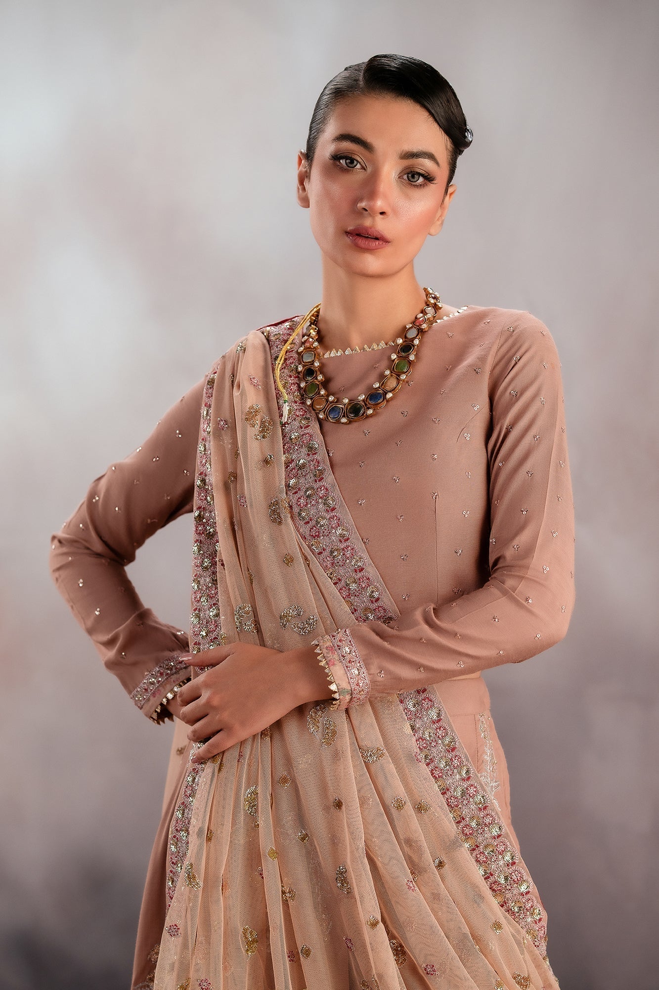 EMBROIDERED SUIT (E0610/104/808)