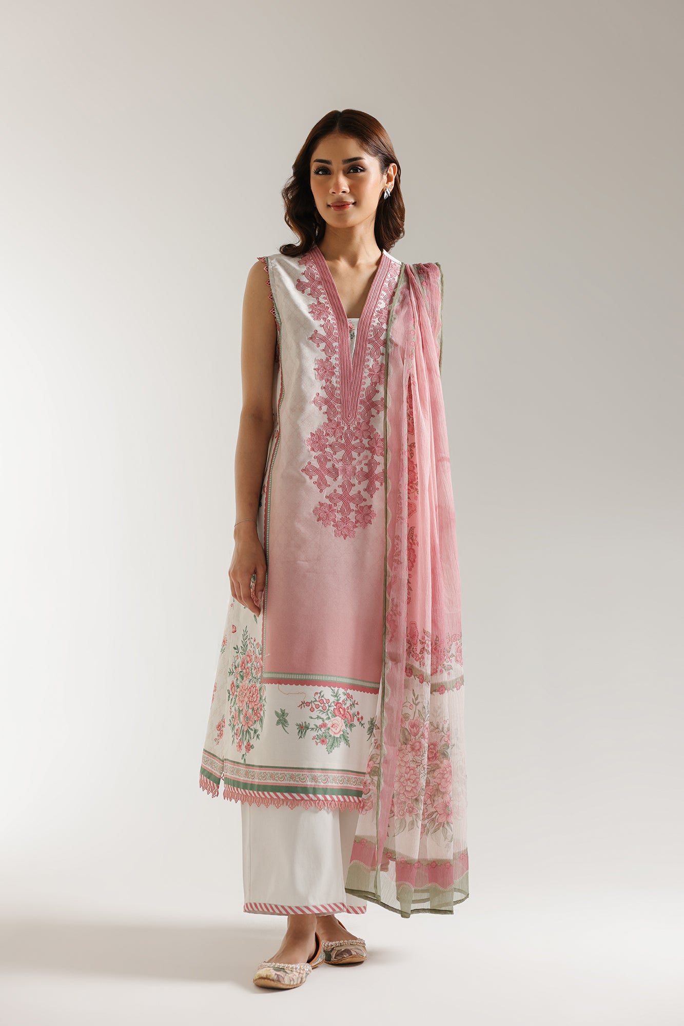 EMBROIDERED SUIT (E0610/203/003)