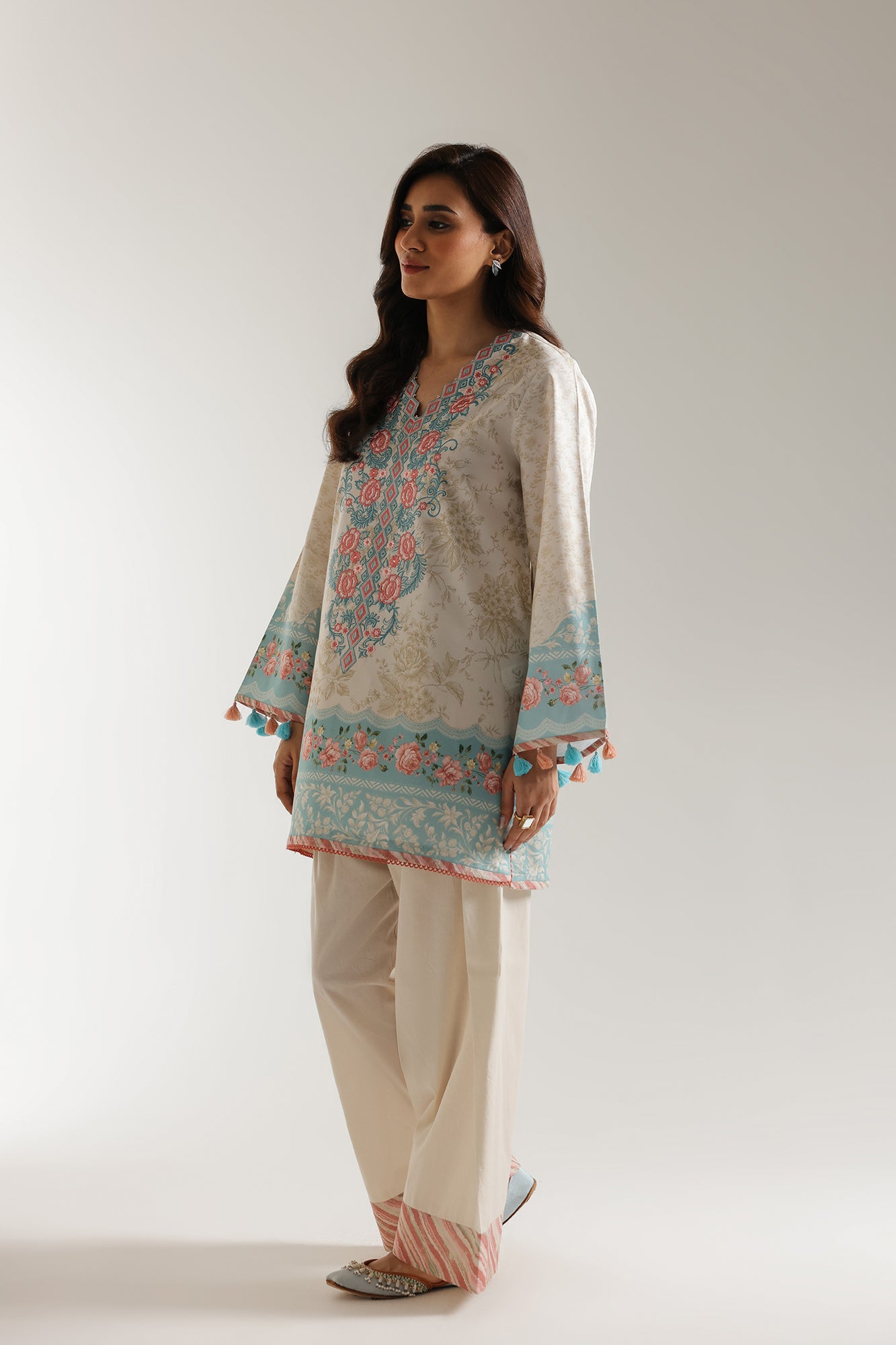 EMBROIDERED SUIT (E0611/203/005)