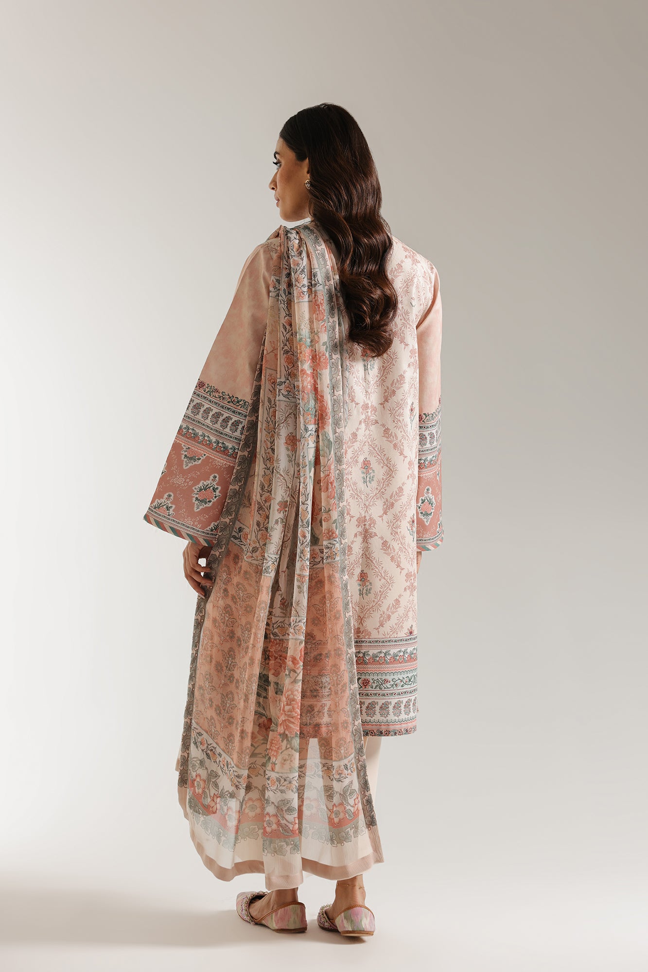 EMBROIDERED SUIT (E0620/203/808)