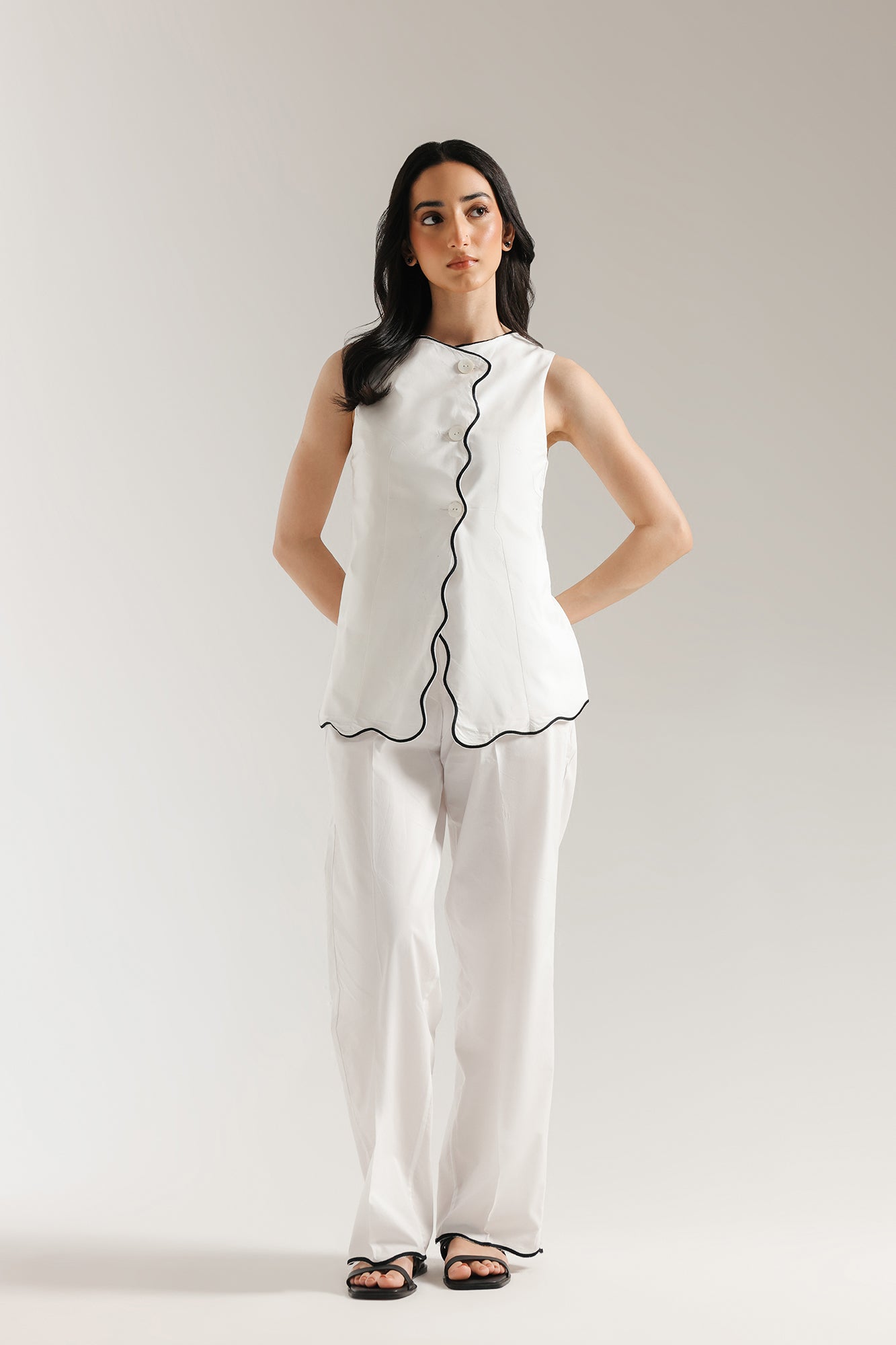 EMBROIDERED SUIT (E0632/106/001)