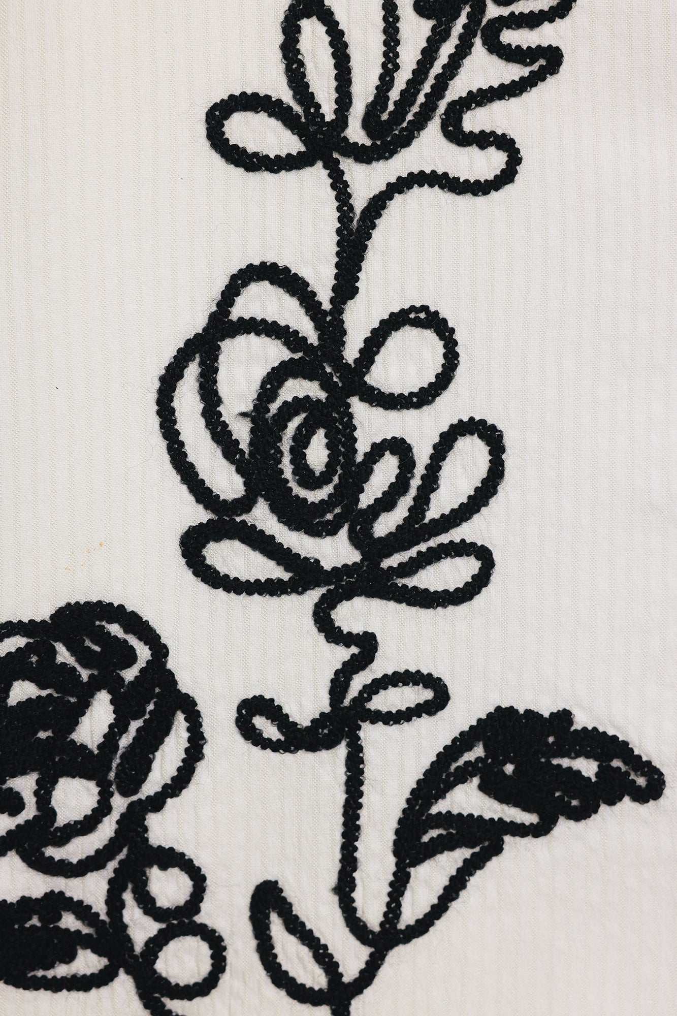 EMBROIDERED SUIT (E0633/106/001)