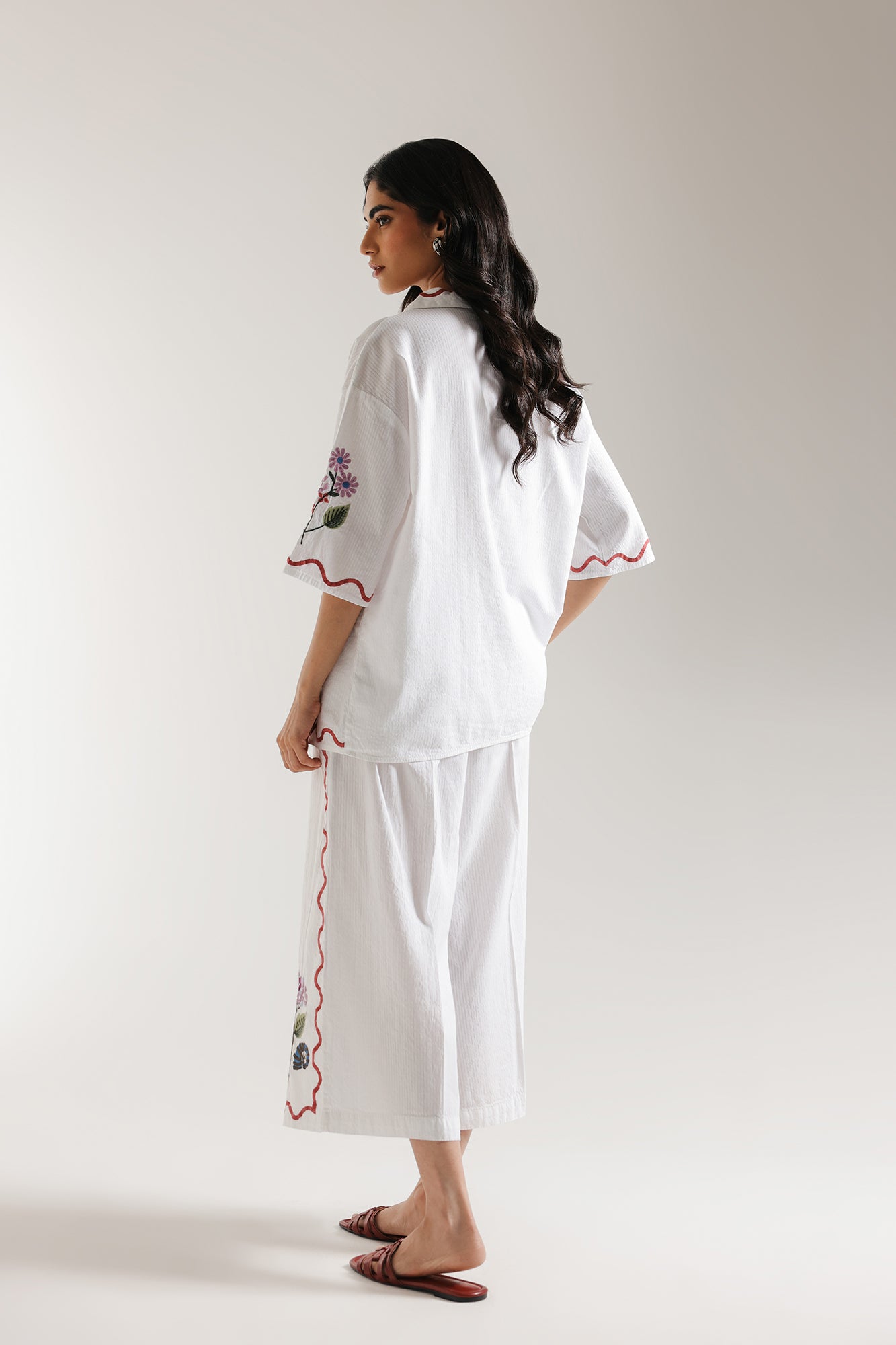 EMBROIDERED SUIT (E0636/106/001)