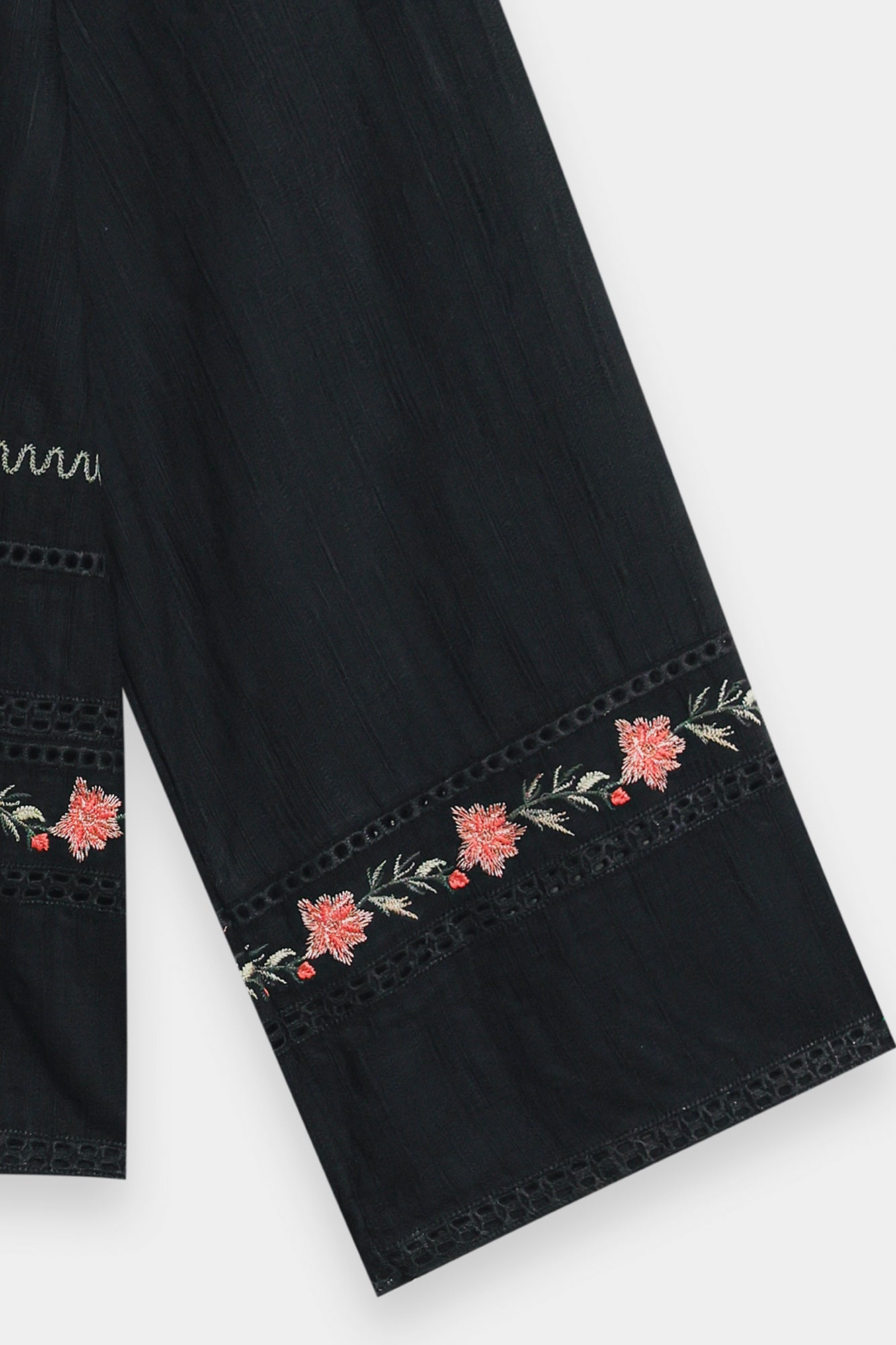 EMBROIDERED SUIT (E0643/106/902)
