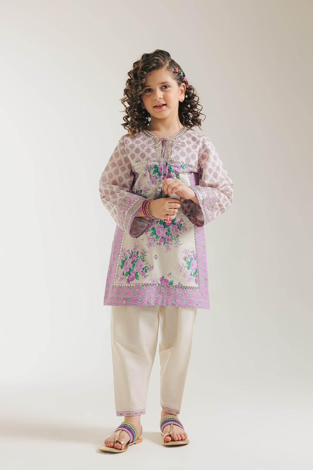 EMBROIDERED SUIT (E0686/404/002 E0686/304/002)
